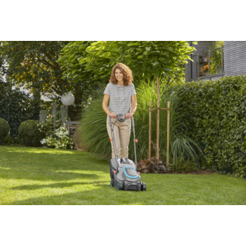 Gardena 18V grasmaaier Powermax P4A 32cm (P4A) incl. 4.0Ah accu   lader