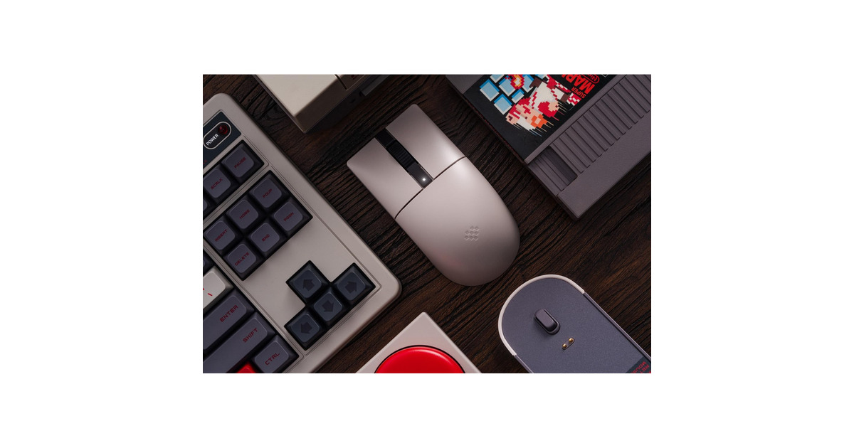 8BitDoRetro R8 Mouse - N Edition  (Grijs/rood, 50 - 26000 DPI, Bluetooth / USB-C / 2.4 GHz)