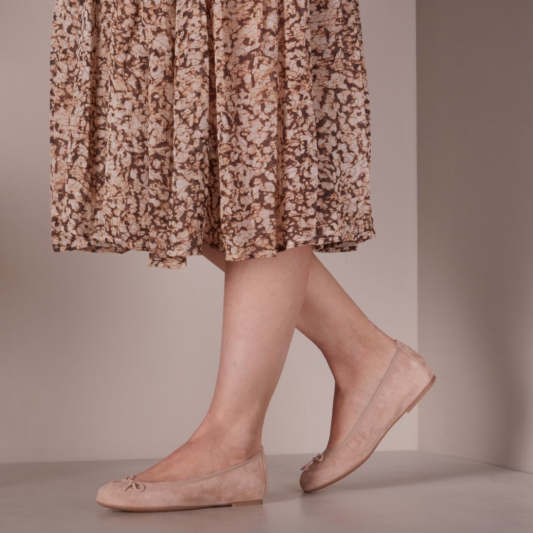 beige unisa ballerina's acor