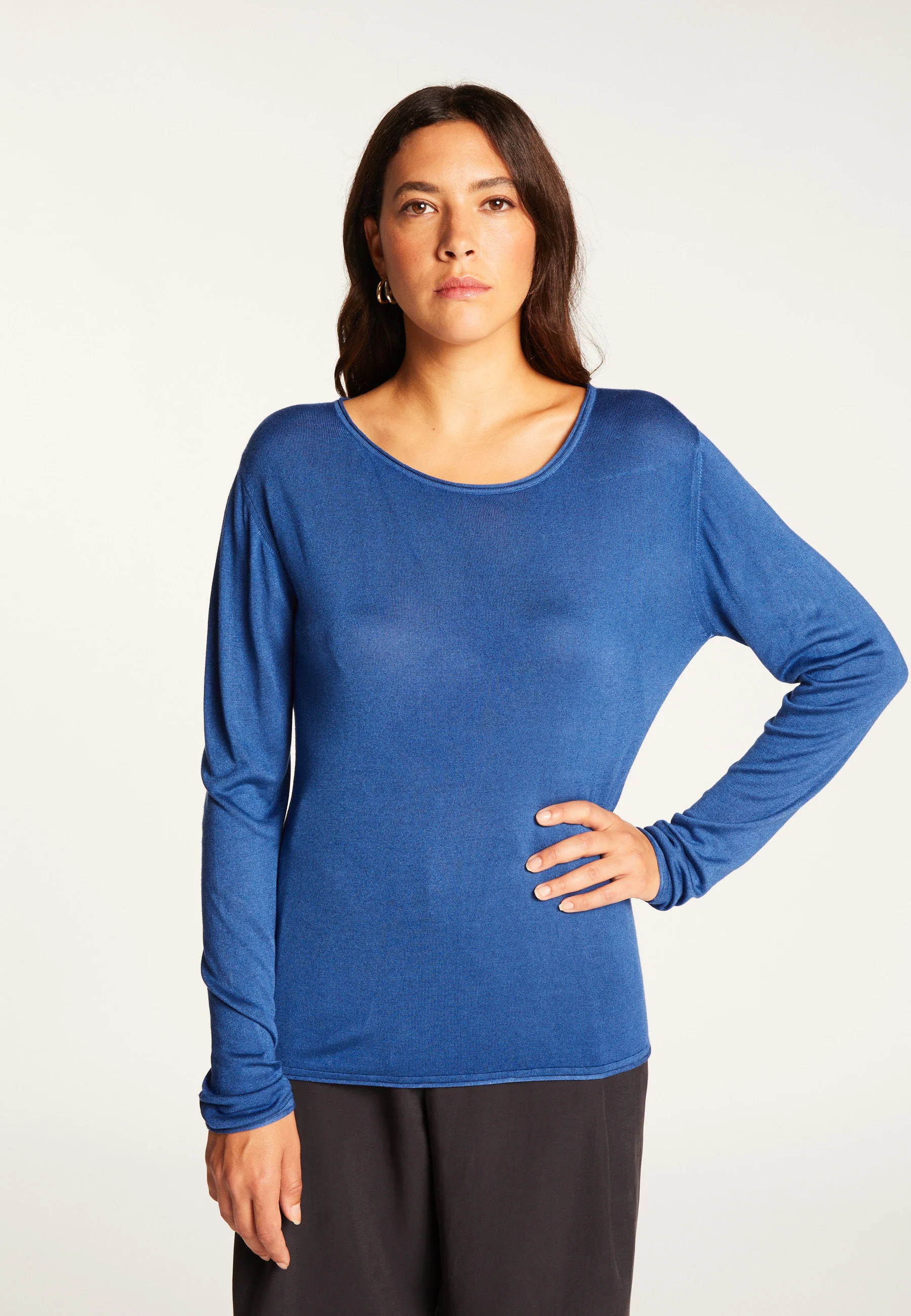 AEMILIAAH24 - T-shirt en fibre de bambou cachemire | Bleu