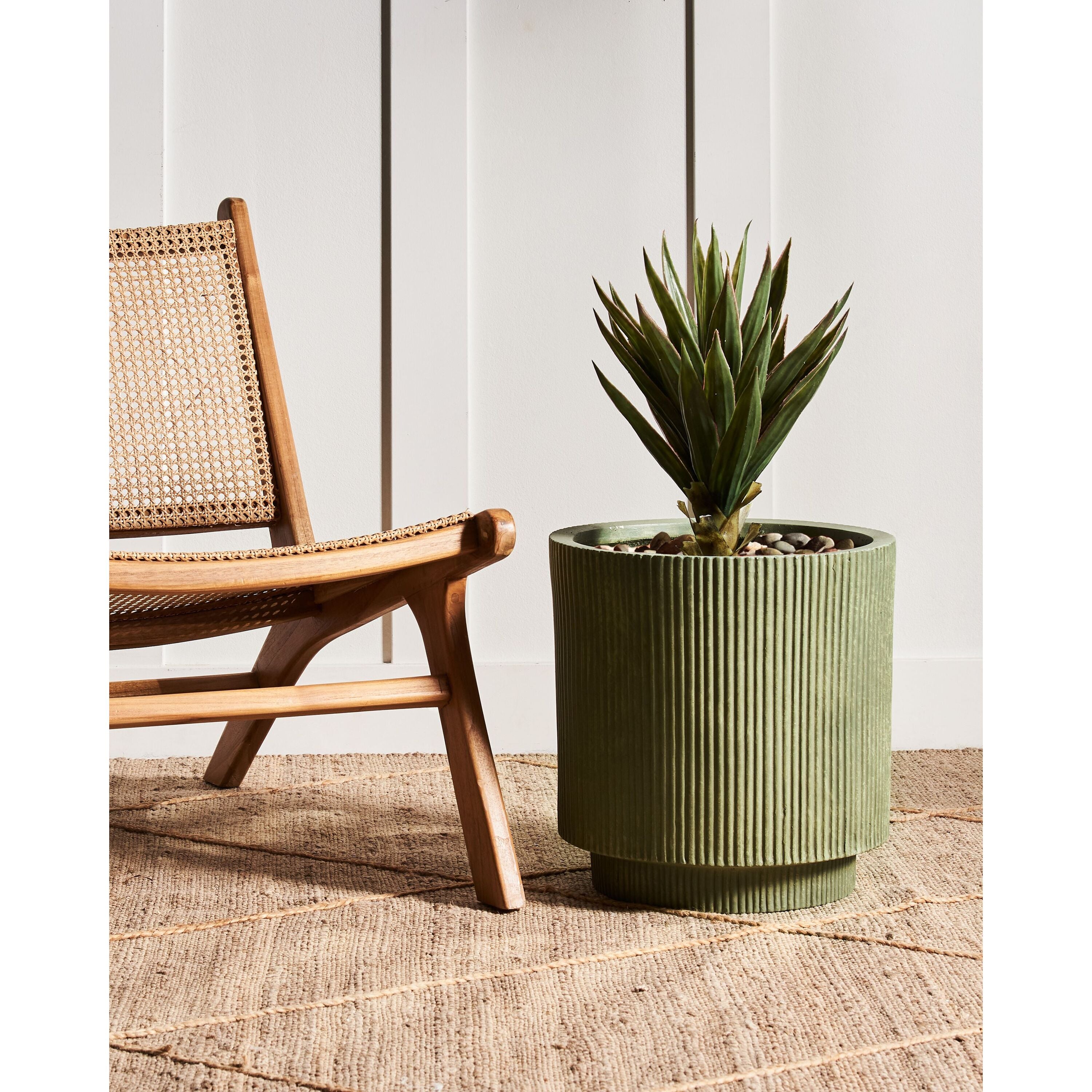 Beliani - DARIA - Bloempot - Olijfgroen - 37 cm - Kleivezels
