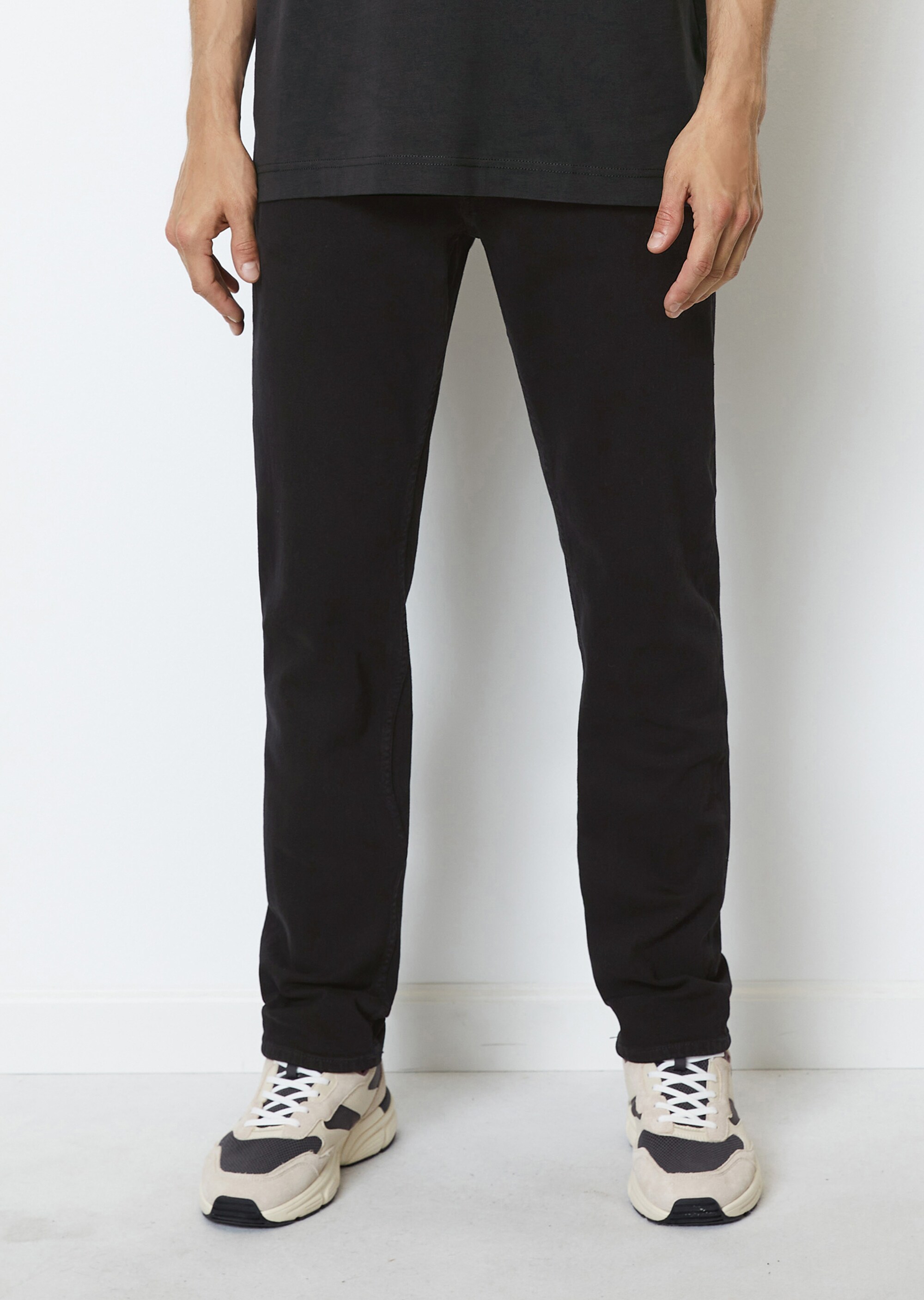 Jeans Modell SJÖBO shaped mit niedriger Bundhöhe