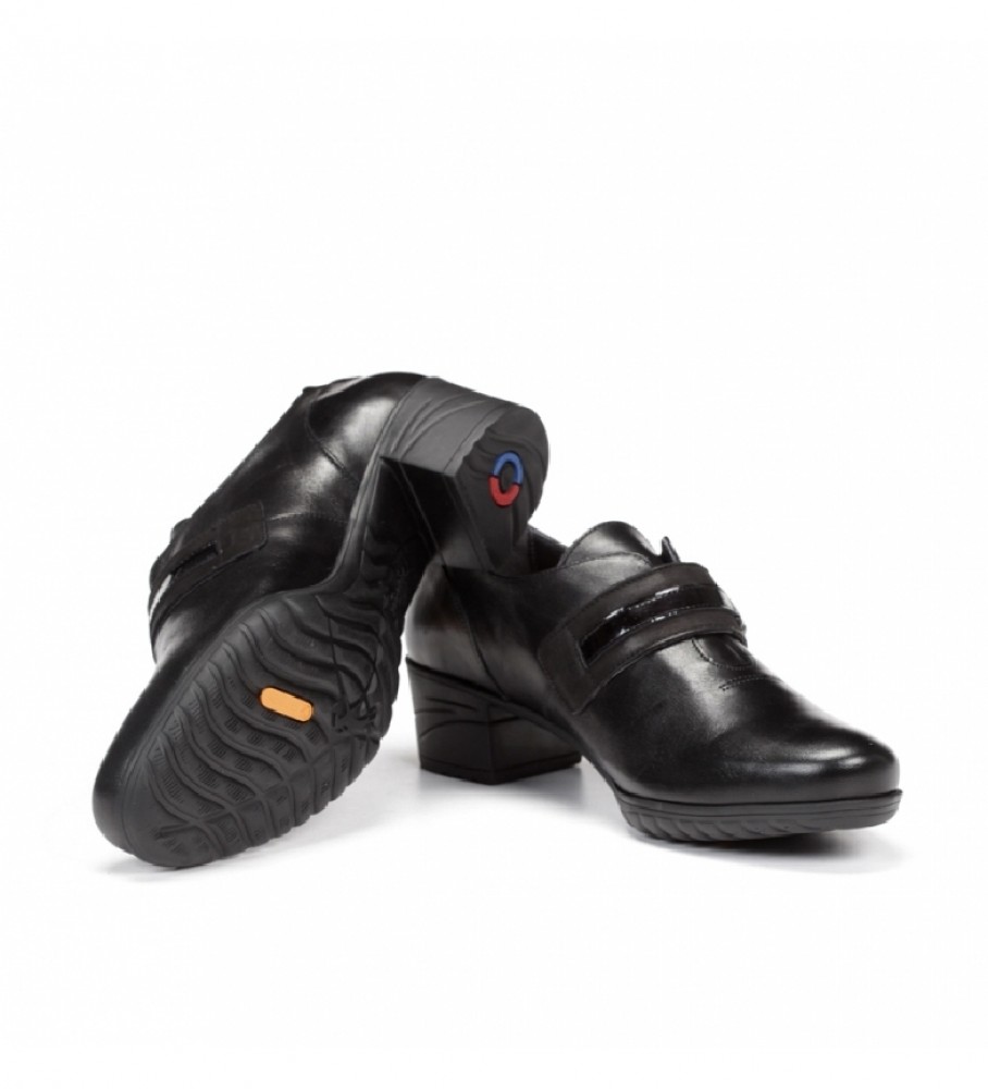 Sapatos Fluchos Charis F0587 Sugar em couro, pretos - Altura do salto: 4 cm -
