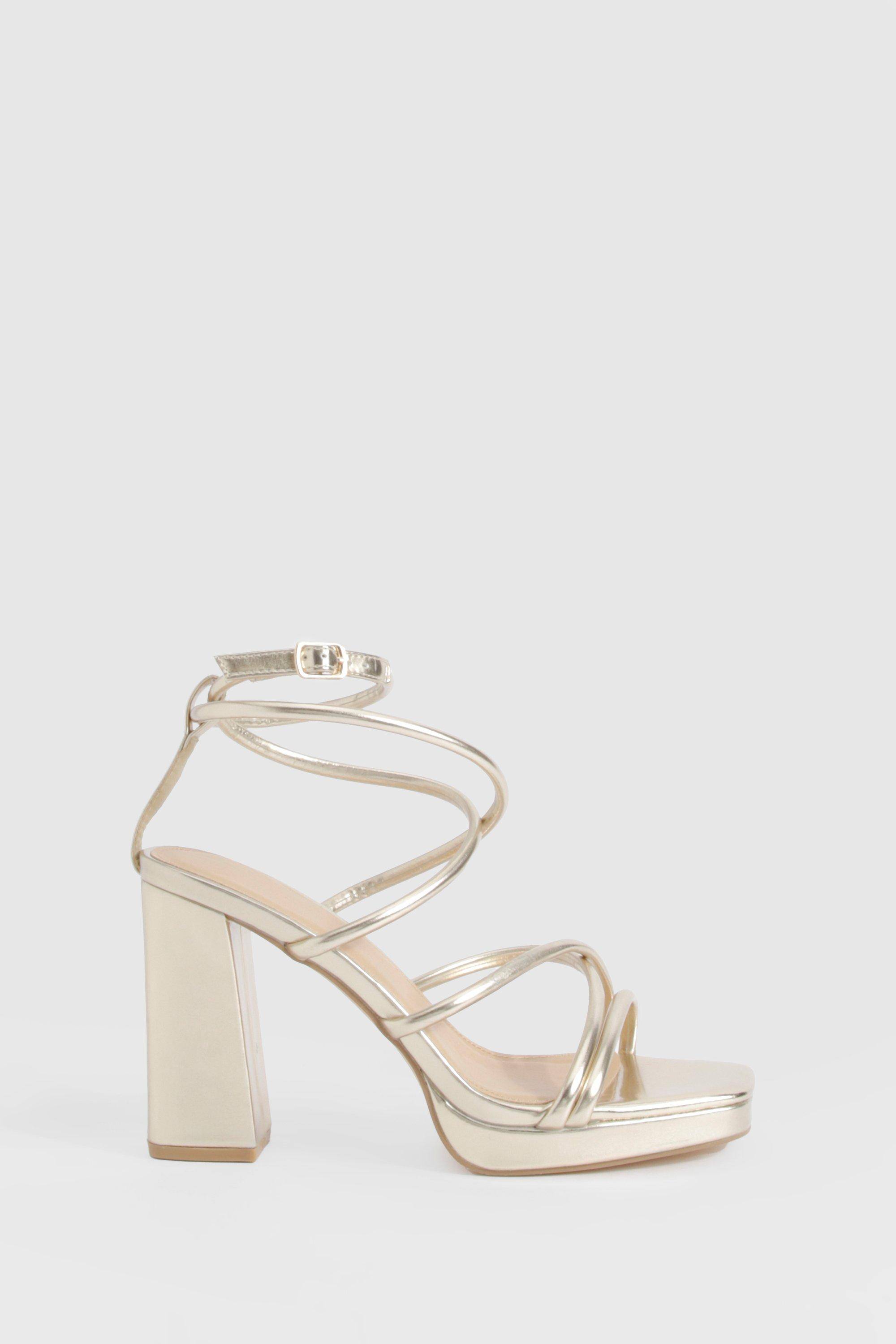 boohoo Talons compensés à brides croisées métalliques