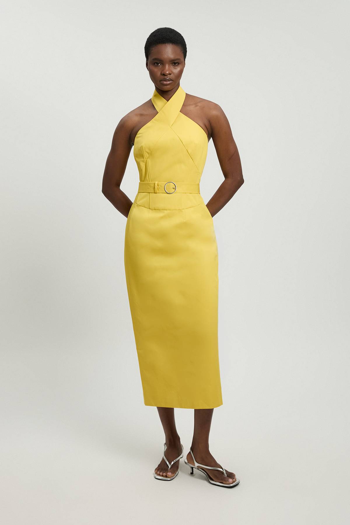 KarenMillen Robe Mi-longue Cintrée Ceinturée En Satin De Coton Ajusté