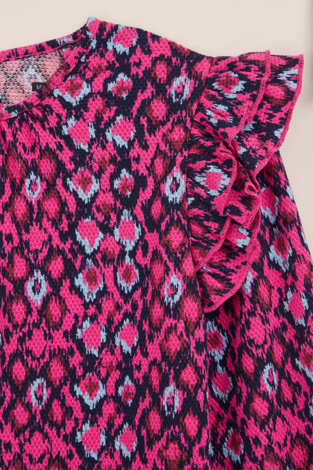 WE Fashion longsleeve met all over print en ruches roze/donkerblauw/multicolor