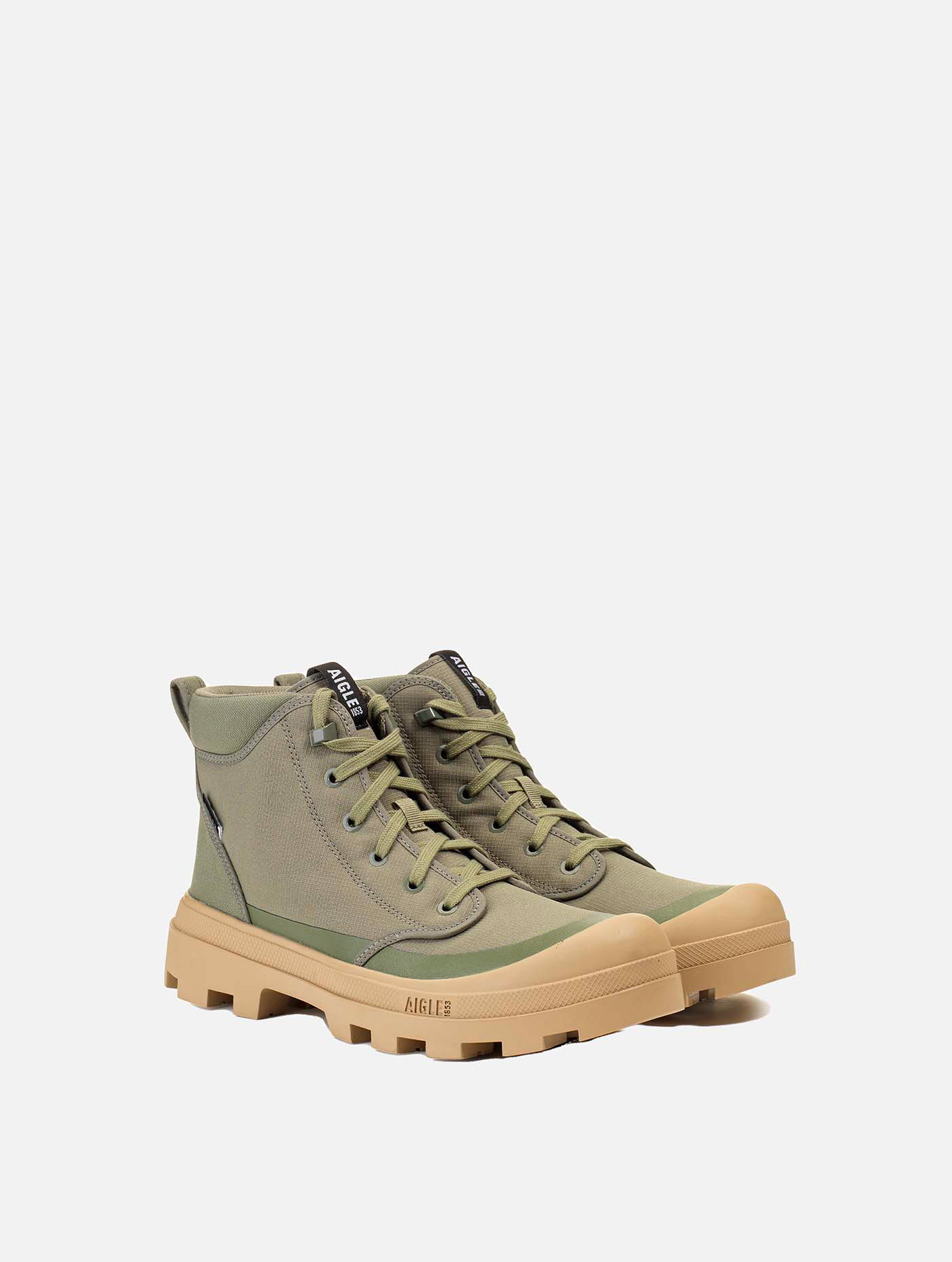 L'iconique chaussure de marche Aigle en polyester recyclé KAKI