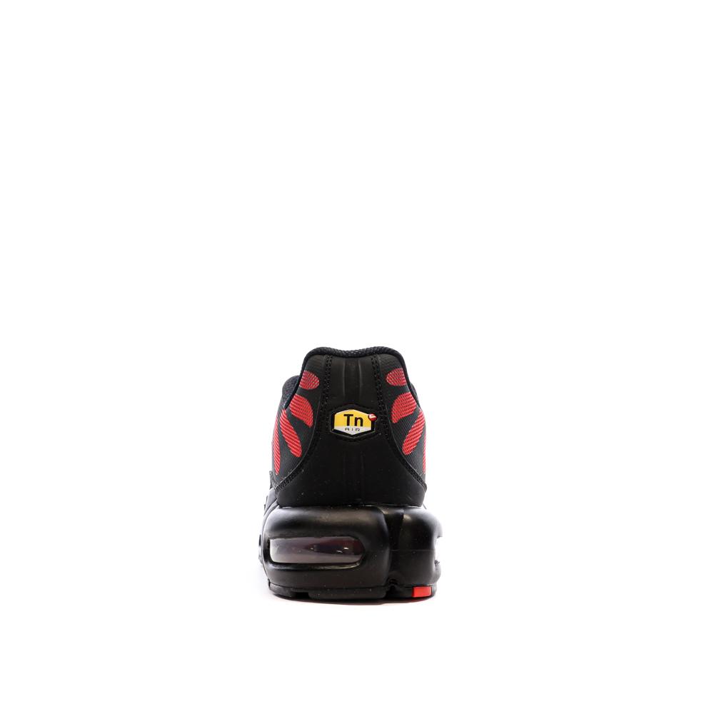 Nike Baskets Noires/Rouges Homme Nike Air Max Plus