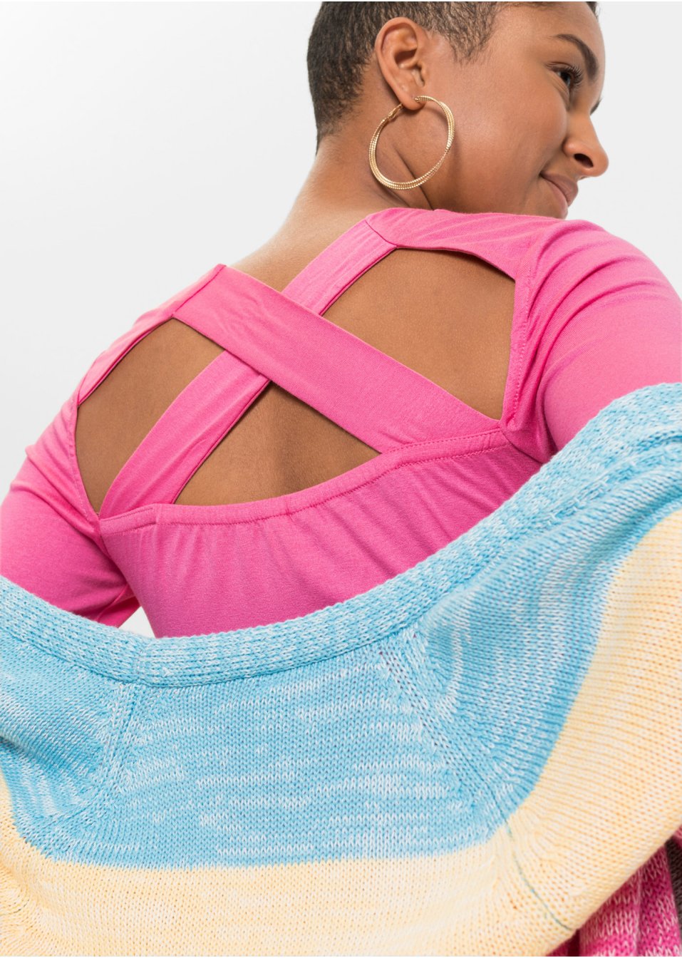 T-shirt manches longues avec décolleté dos