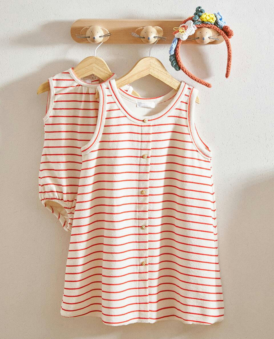VESTIDO DE MOLETOM LISTRADO