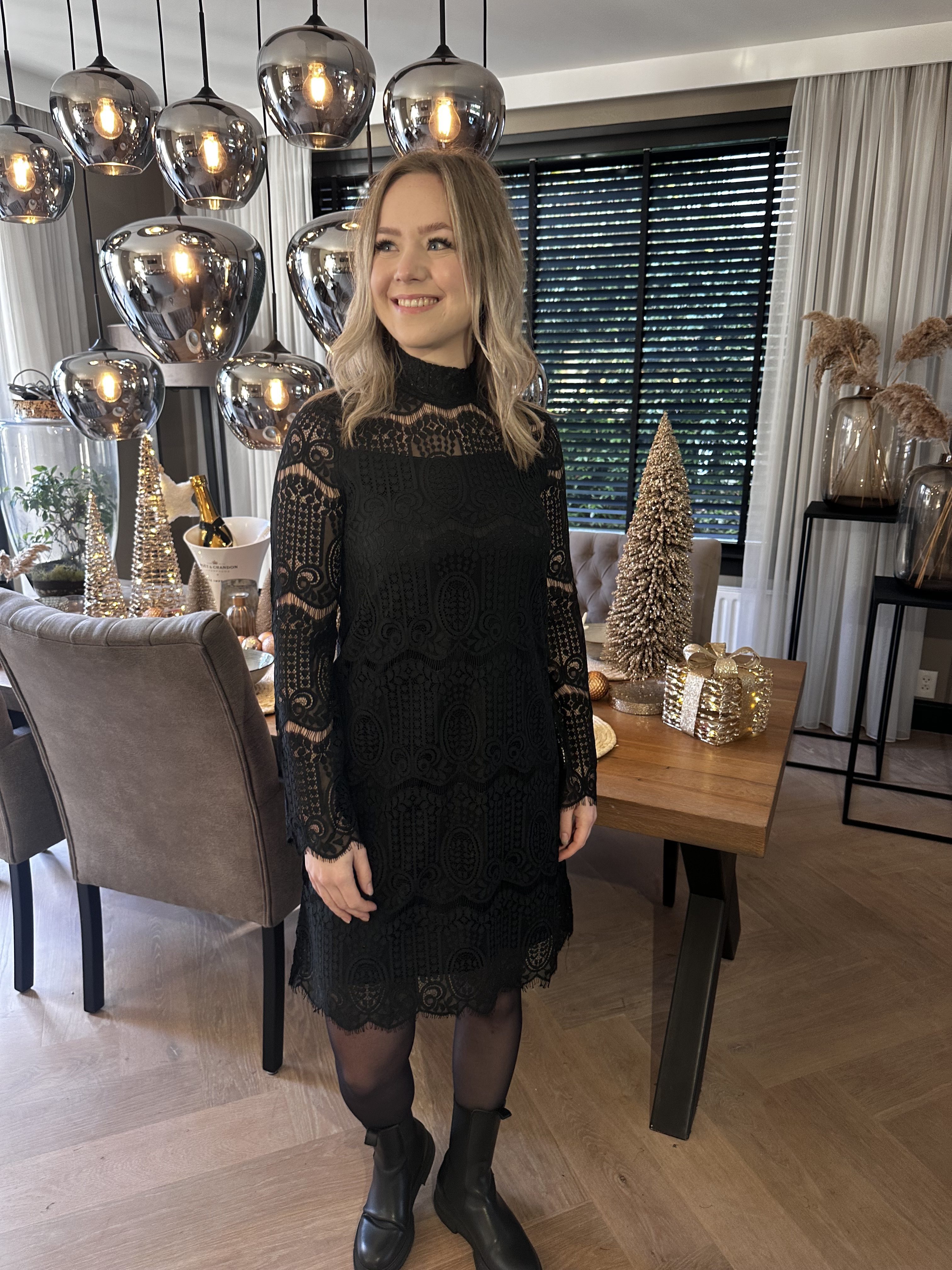 Culture - Ima Lace Short Dress - Black