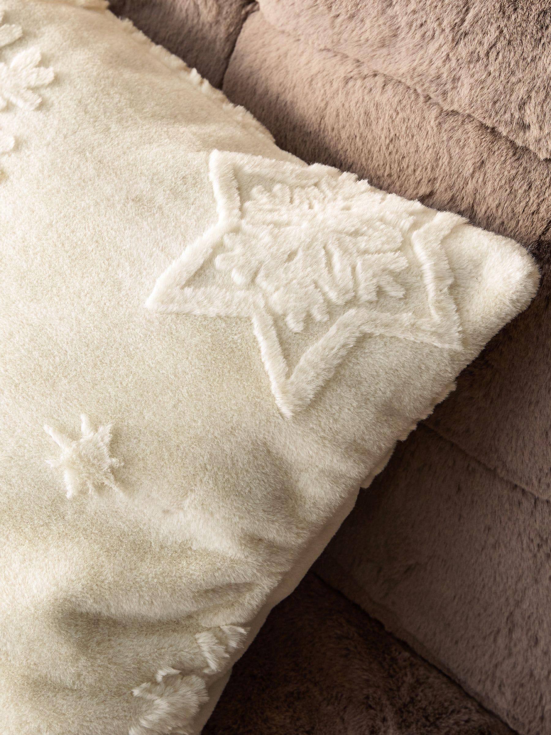 Christmas 50 x 50cm Carved Faux Fur Snowflake Cushion