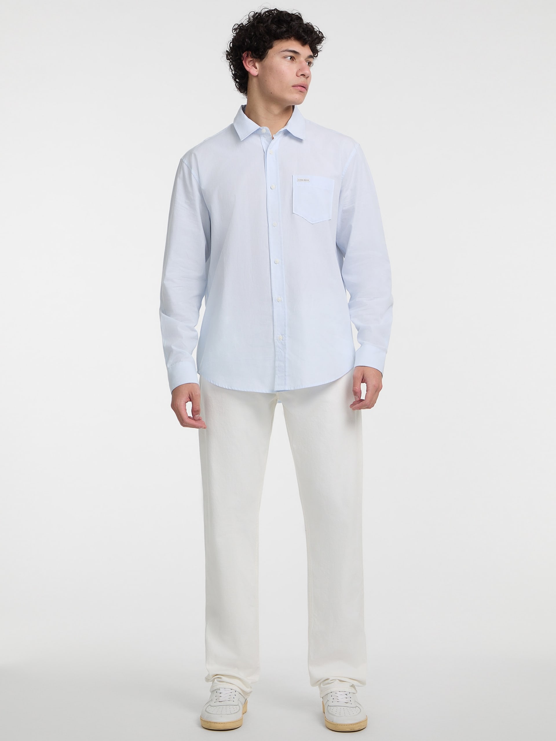 Camisa listrada com bolso