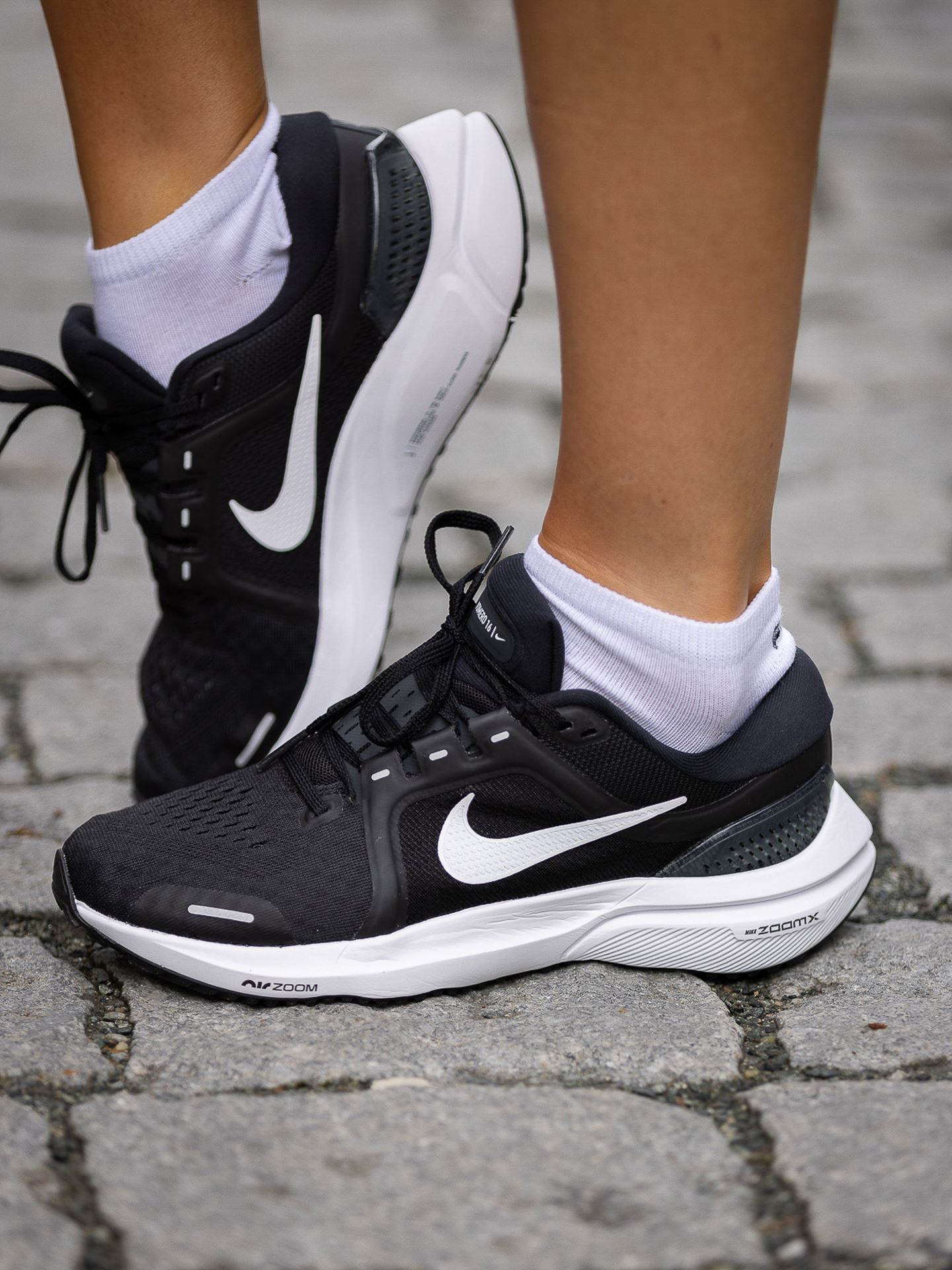 Air Zoom Vomero 16