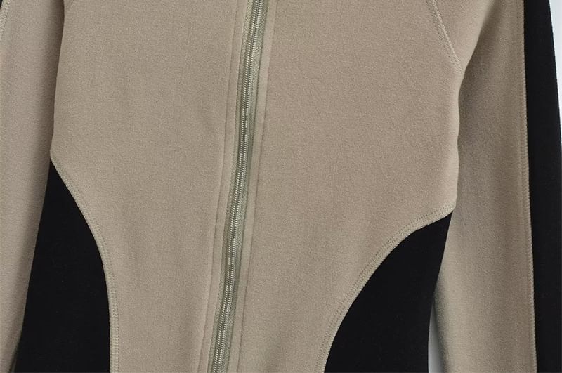 Larlige - Tweekleurige cropped jas met opstaande kraag en rits, slim fit