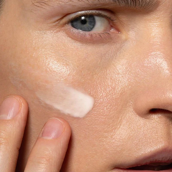 Mádara Retinol Alternative Crème de Nuit à Base de Plantes 50 mL