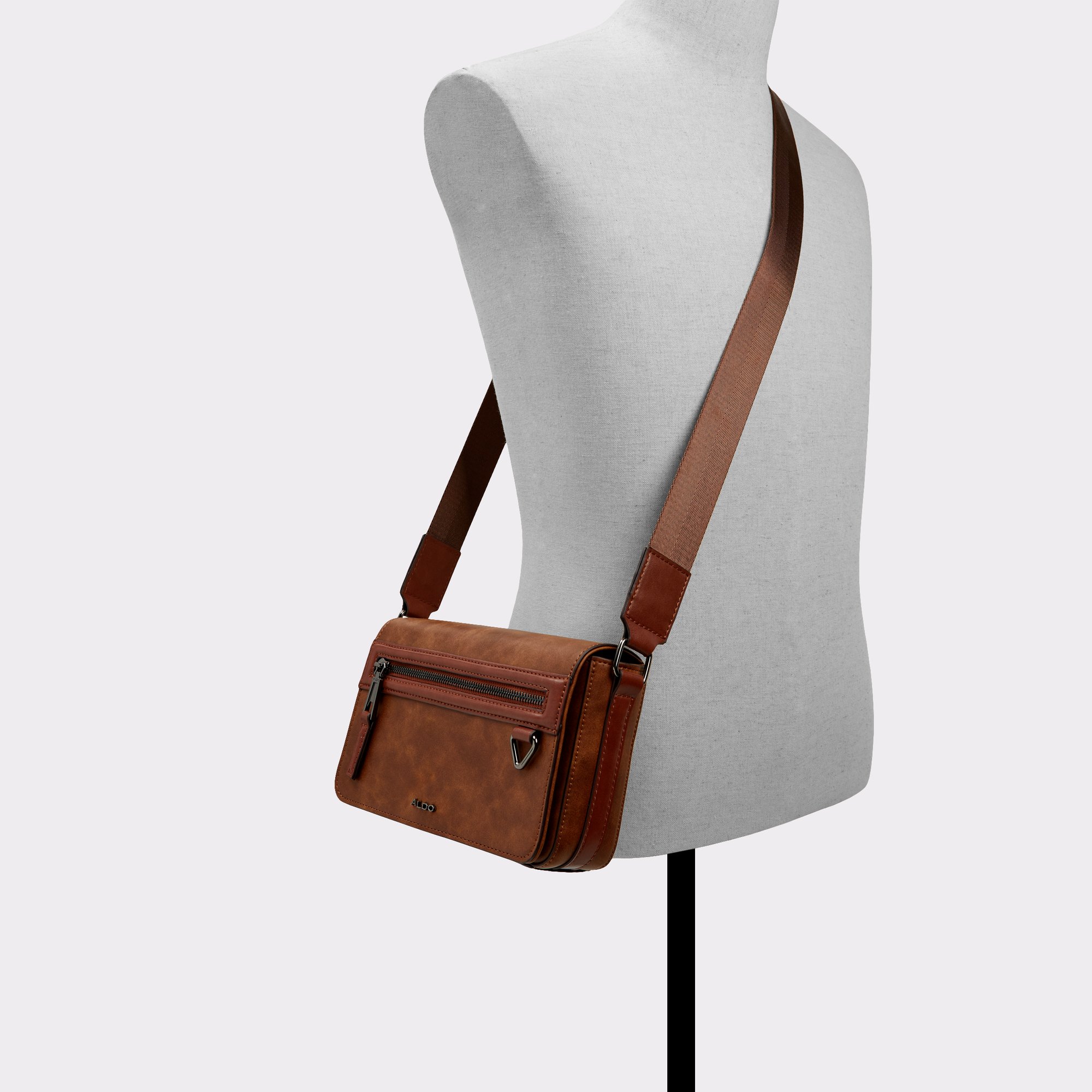 Cassius Brown Men Bags & Wallets