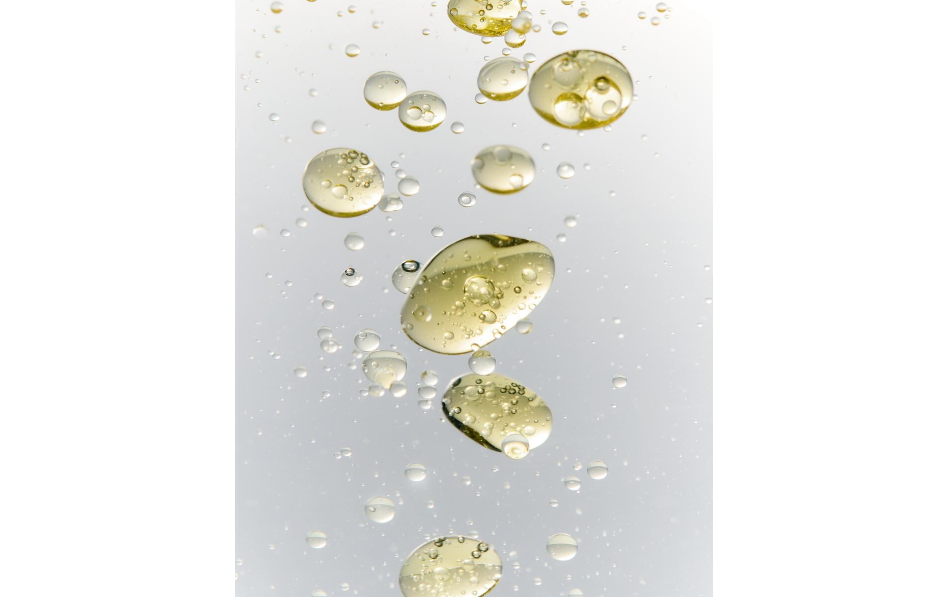 Shampoo Blond Silver 250 mlHaarshampoo erfrischt und neutralisiert unerwünschte Gelbstiche sofort