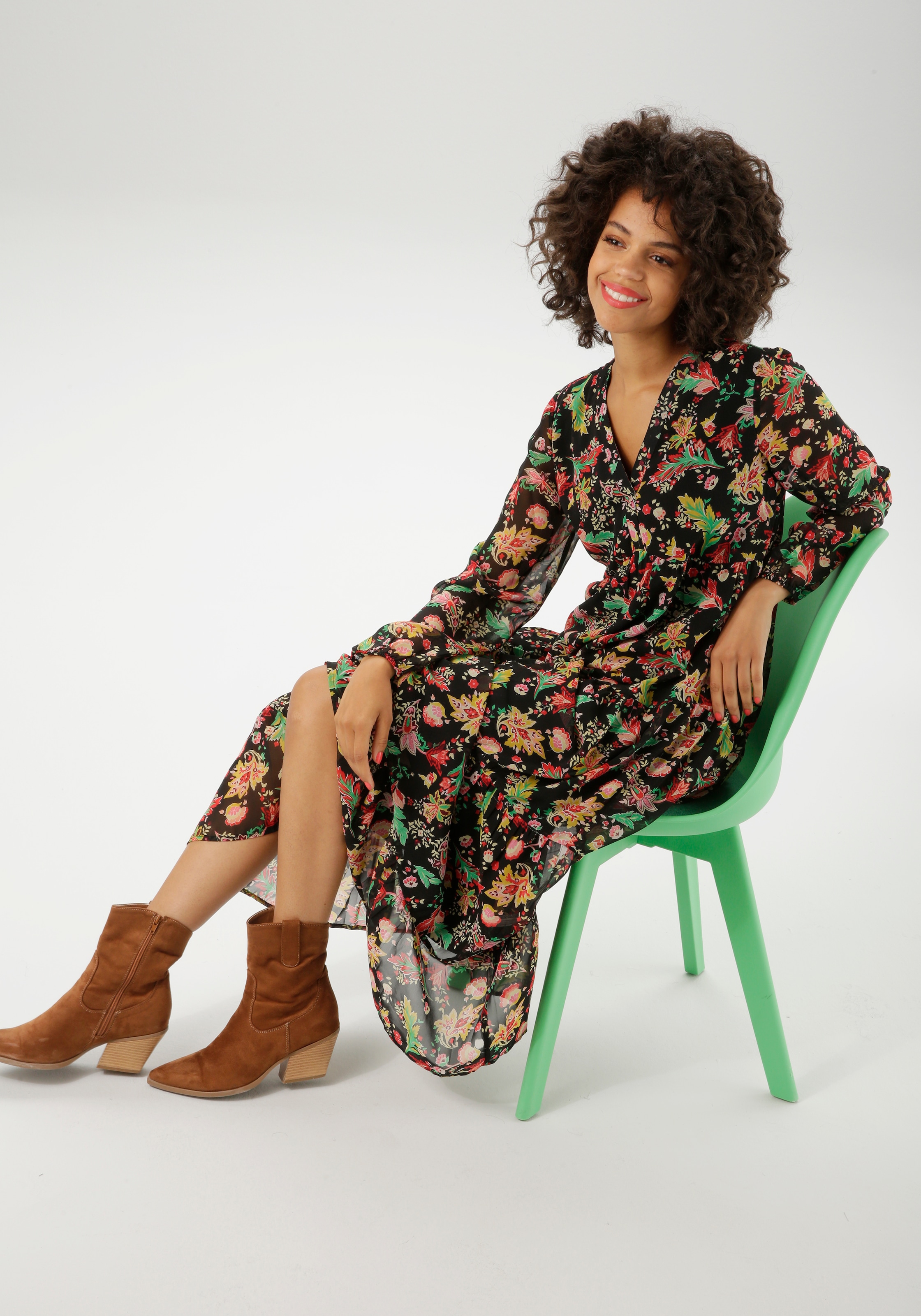 Aniston CASUAL Maxikleid mit farbenfrohem Blumendruck - jedes Teil ein Unikat - NEUE KOLLEKTION