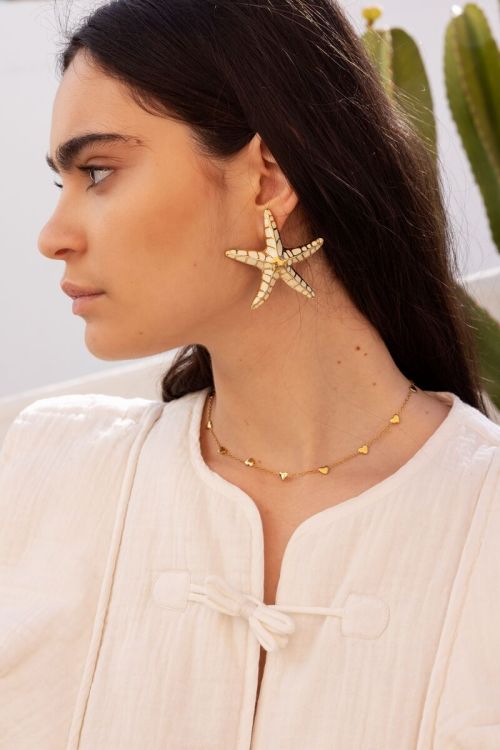 Sunrocks witte statement zeester studs
