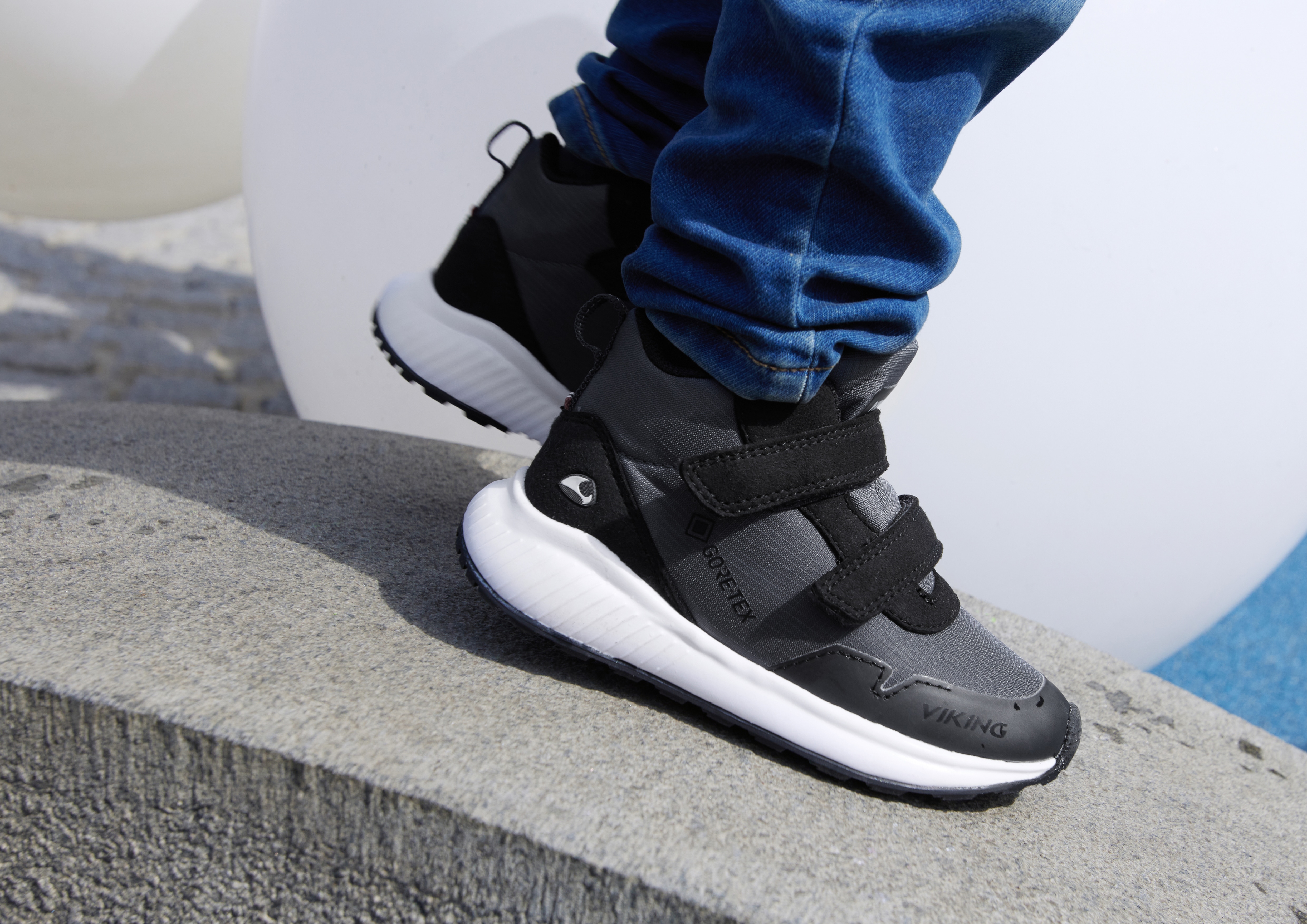 Viking Aery Track Mid GTX<br>Lett mellomhøy fritidssko til barn med Gore-Tex
