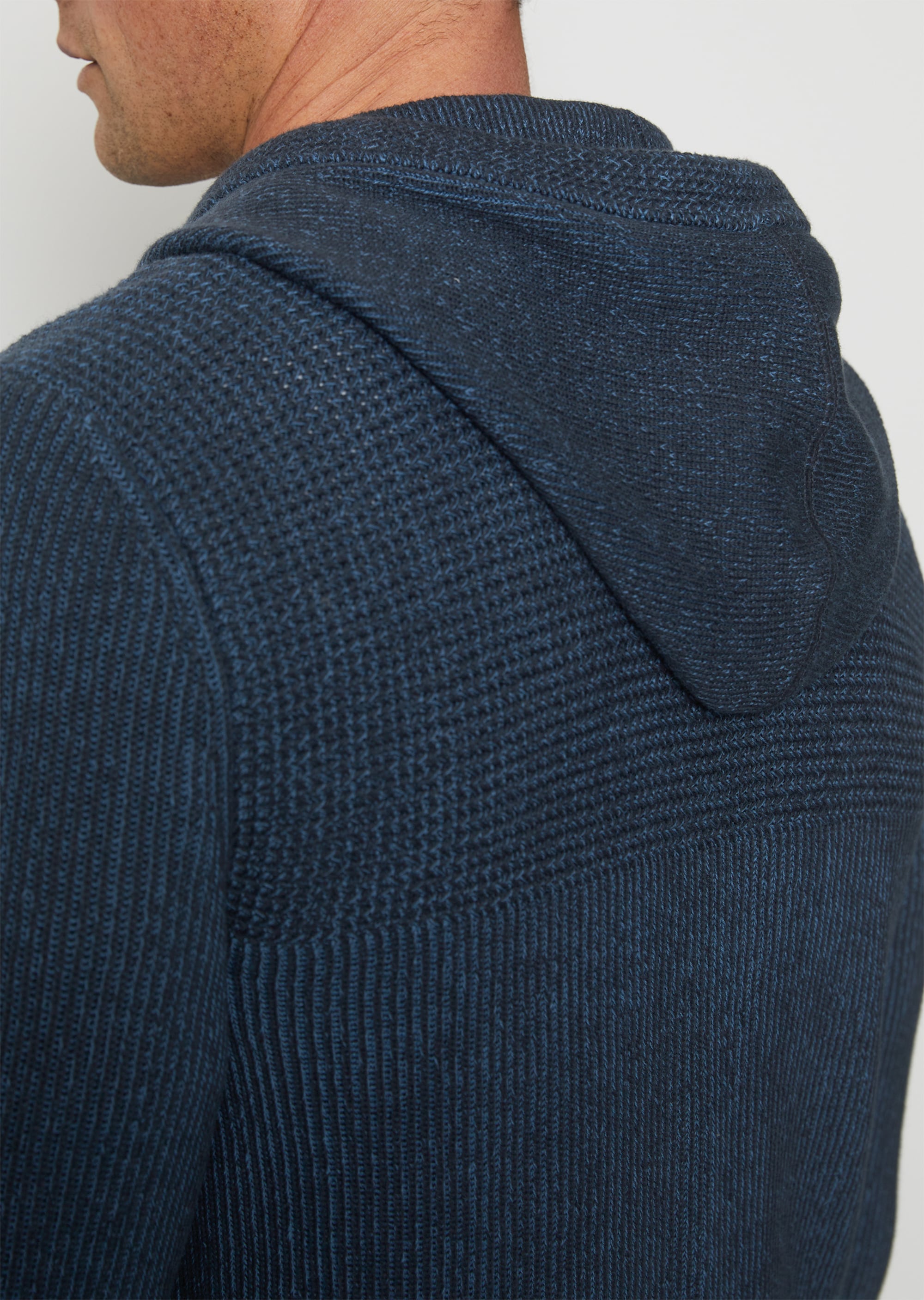 Strickjacke regular mit Kapuze