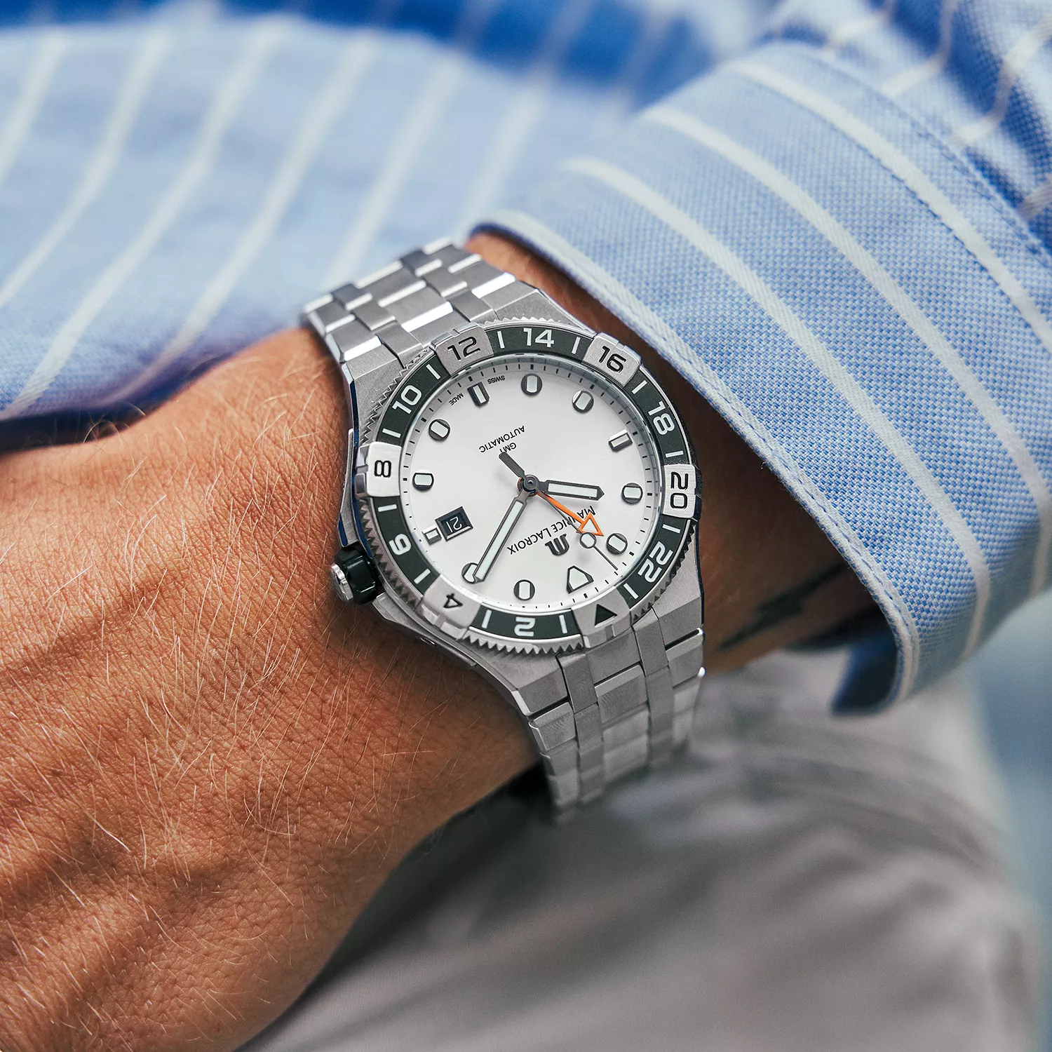 Maurice Lacroix Aikon Venturer GMT AI6158-SS002-130