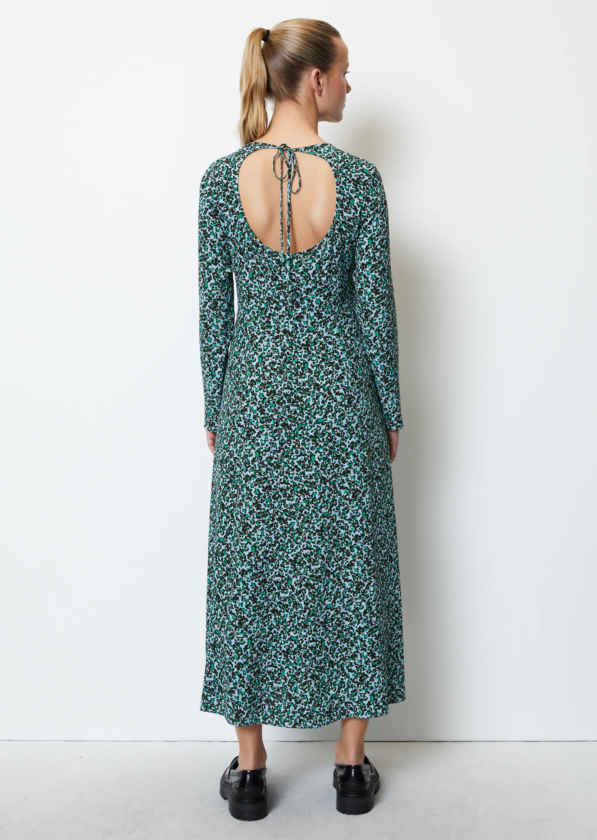 Cut-out-Kleid aus LENZING™ ECOVERO™