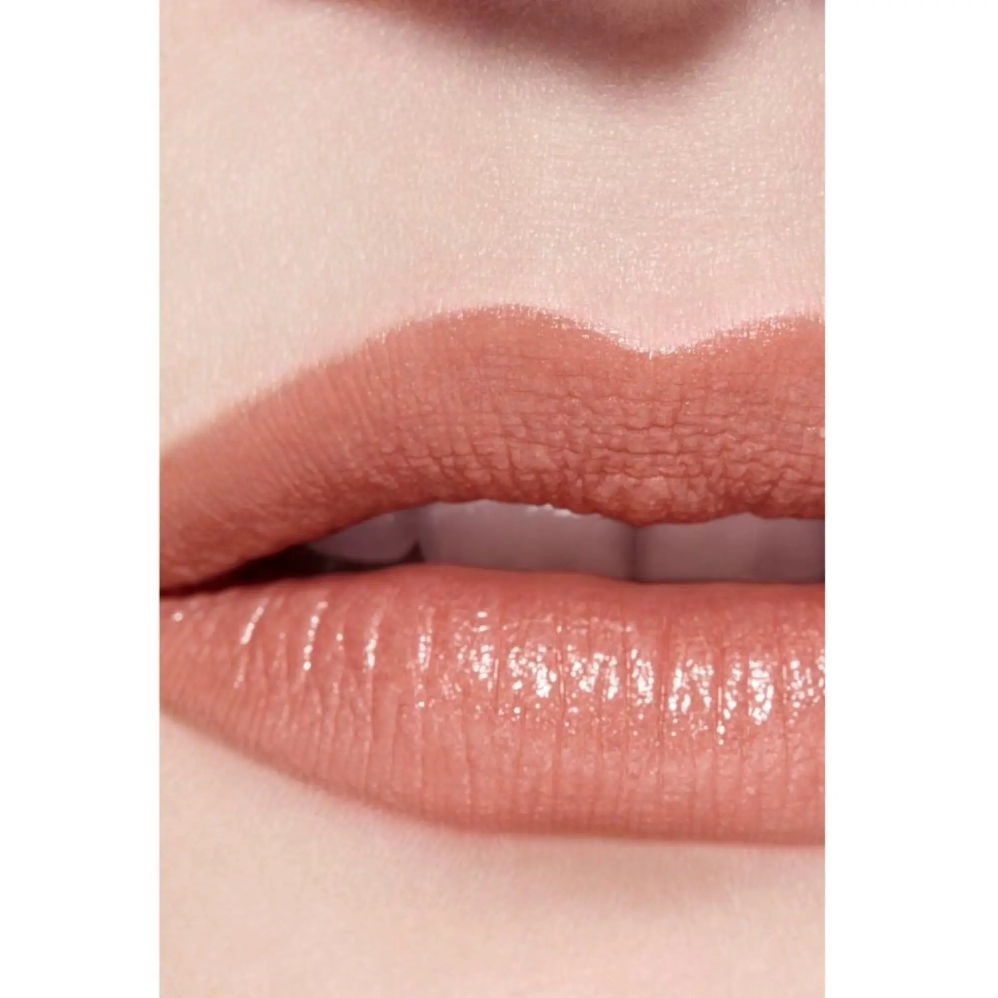 CHANEL - ROUGE ALLURE L'EXTRAIT LE ROUGE HAUTE INTENSITÉ - EXTRAIT DE LUMIÈRE ET DE SOIN - RECHARGE- Rouge à lèvres