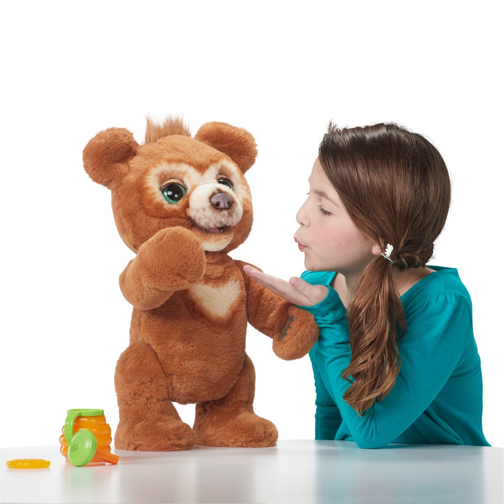 FurReal Cubby, der neugierige Bär