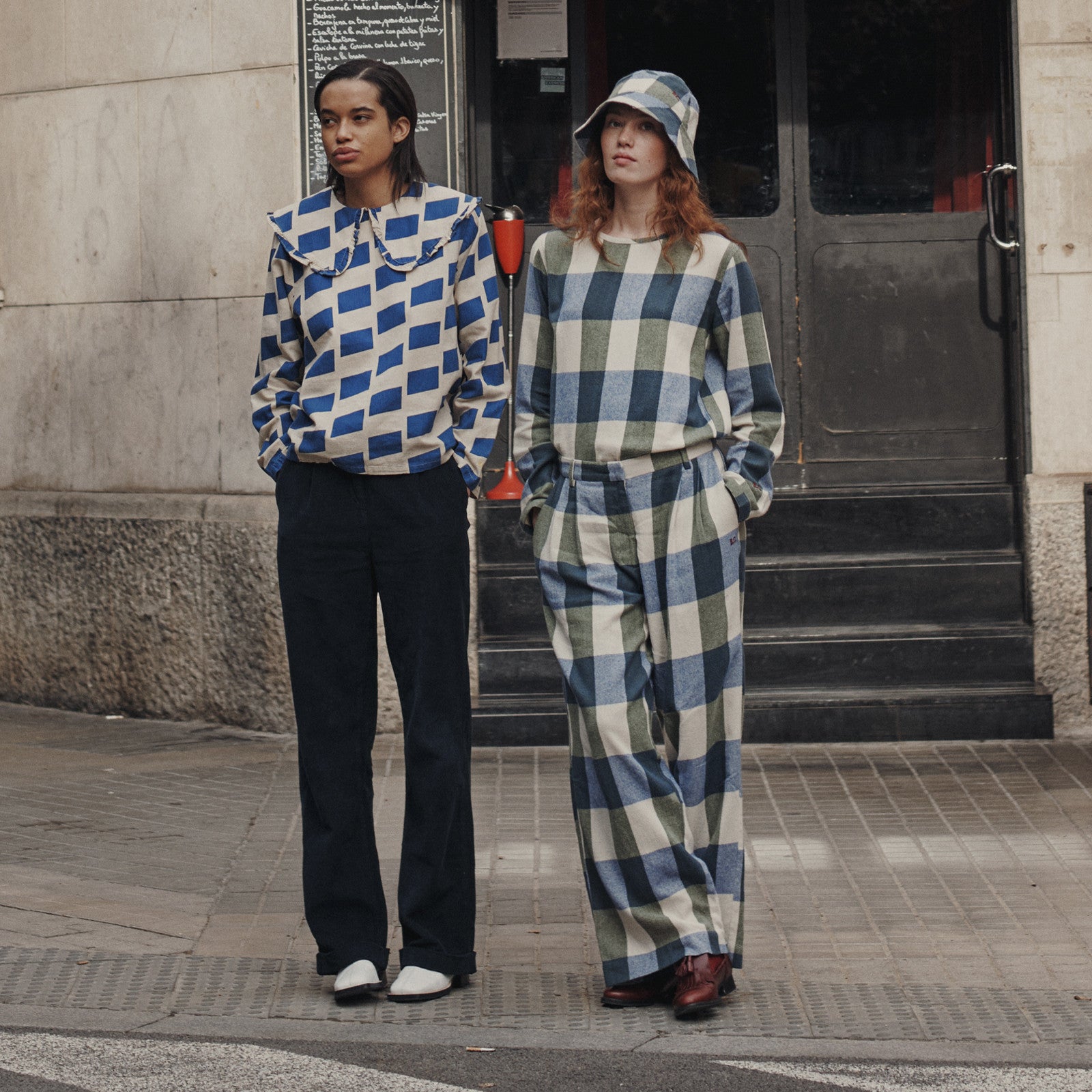 Hose Navy Blue Plaid Check