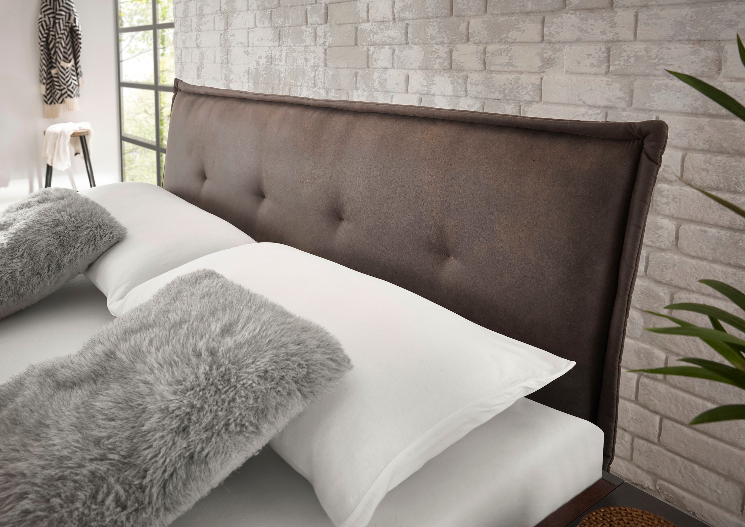 Home affaire Einzelbett »BROOKLYN Bett im Industrial Design, Bettgestell, Bettrahmen« Gepolstertes Kopfteil, Liegefläche 140 x 200 cm