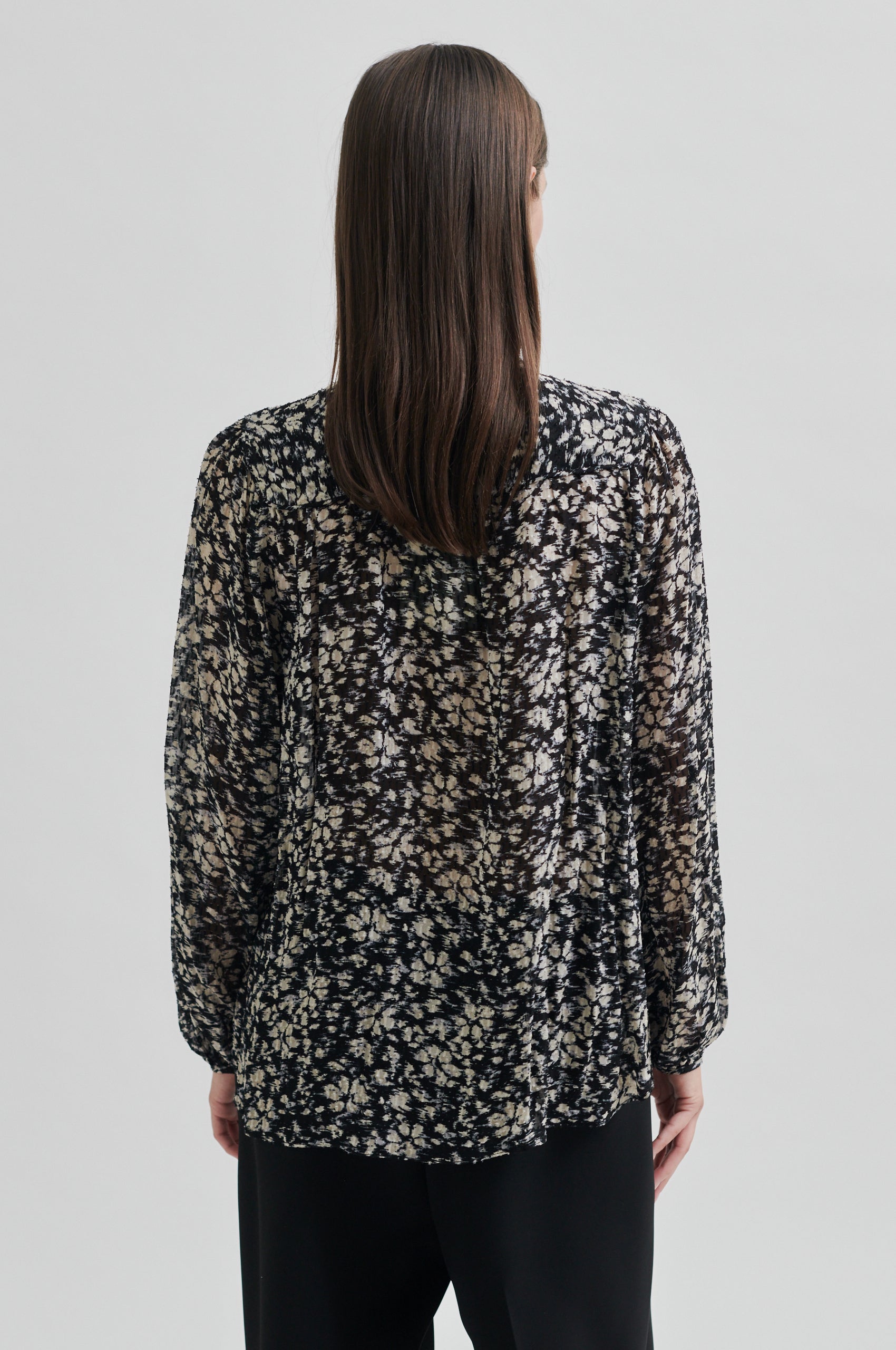 Second Female  Scratch bluse - sort