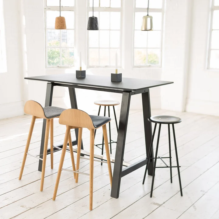 Andersen Furniture - HT1 Stehtisch 216 x 75 H 108 cm, schwarz / weiss