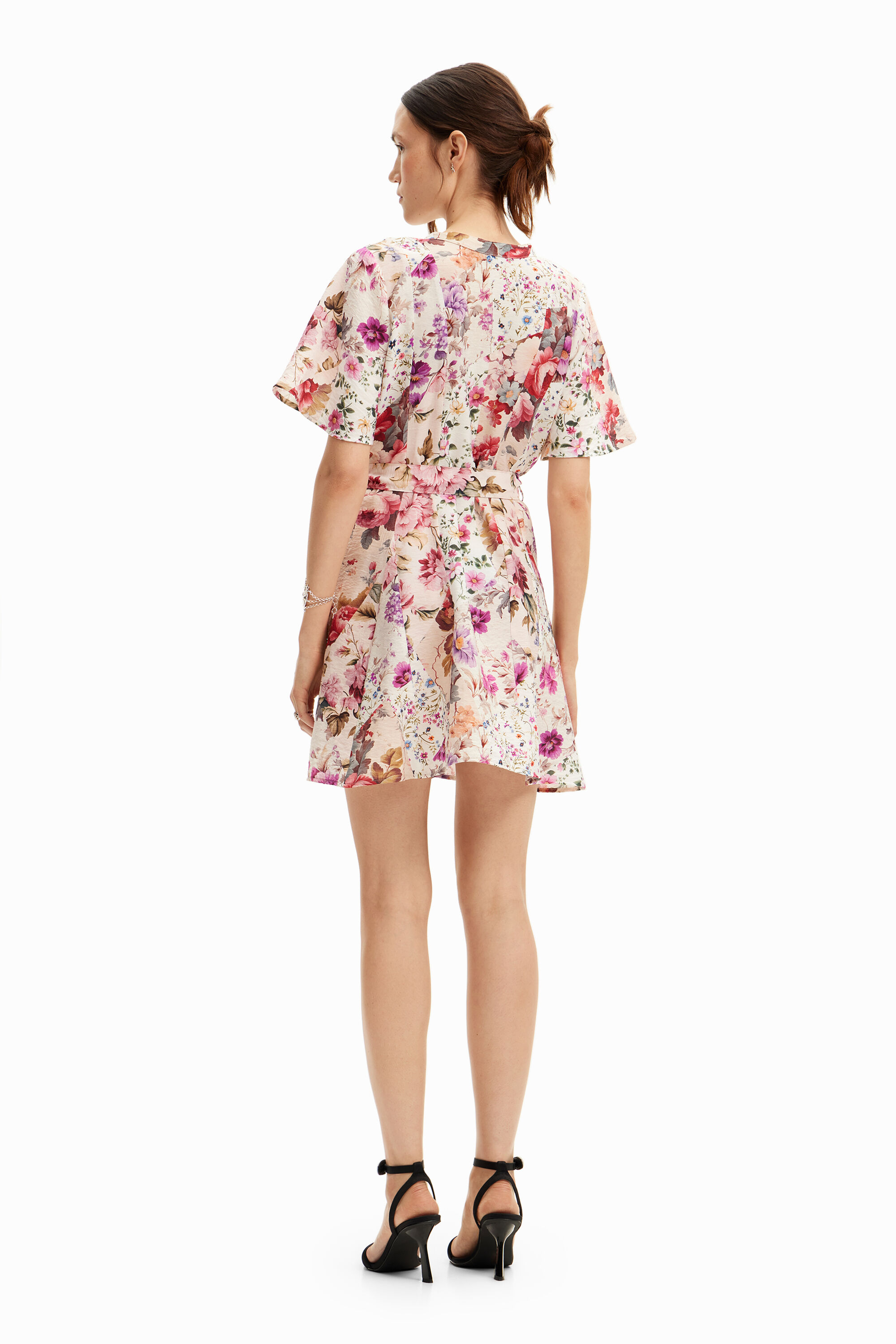 Vestido curto floral