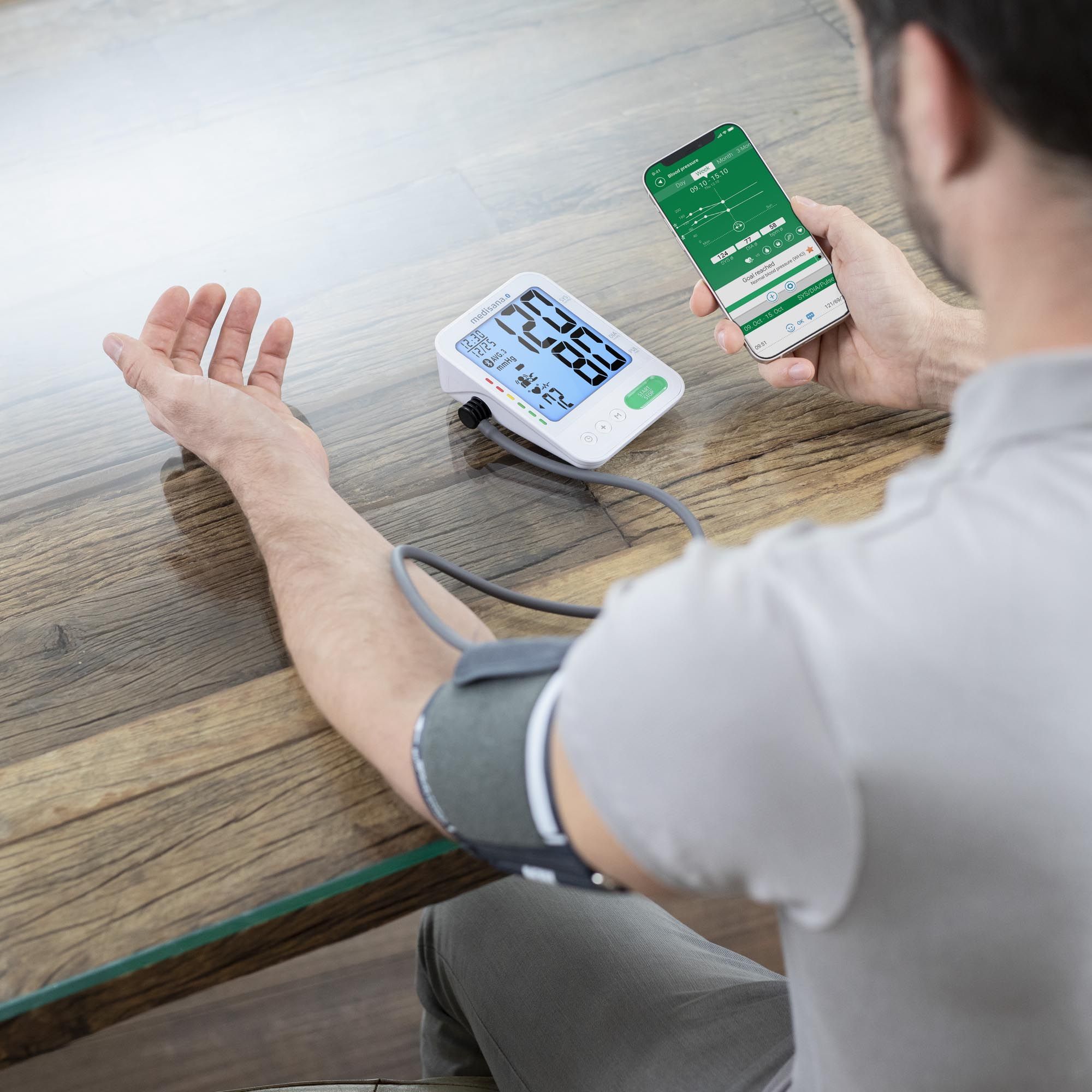medisana BU 584 connect Oberarm-Blutdruckmessgerät