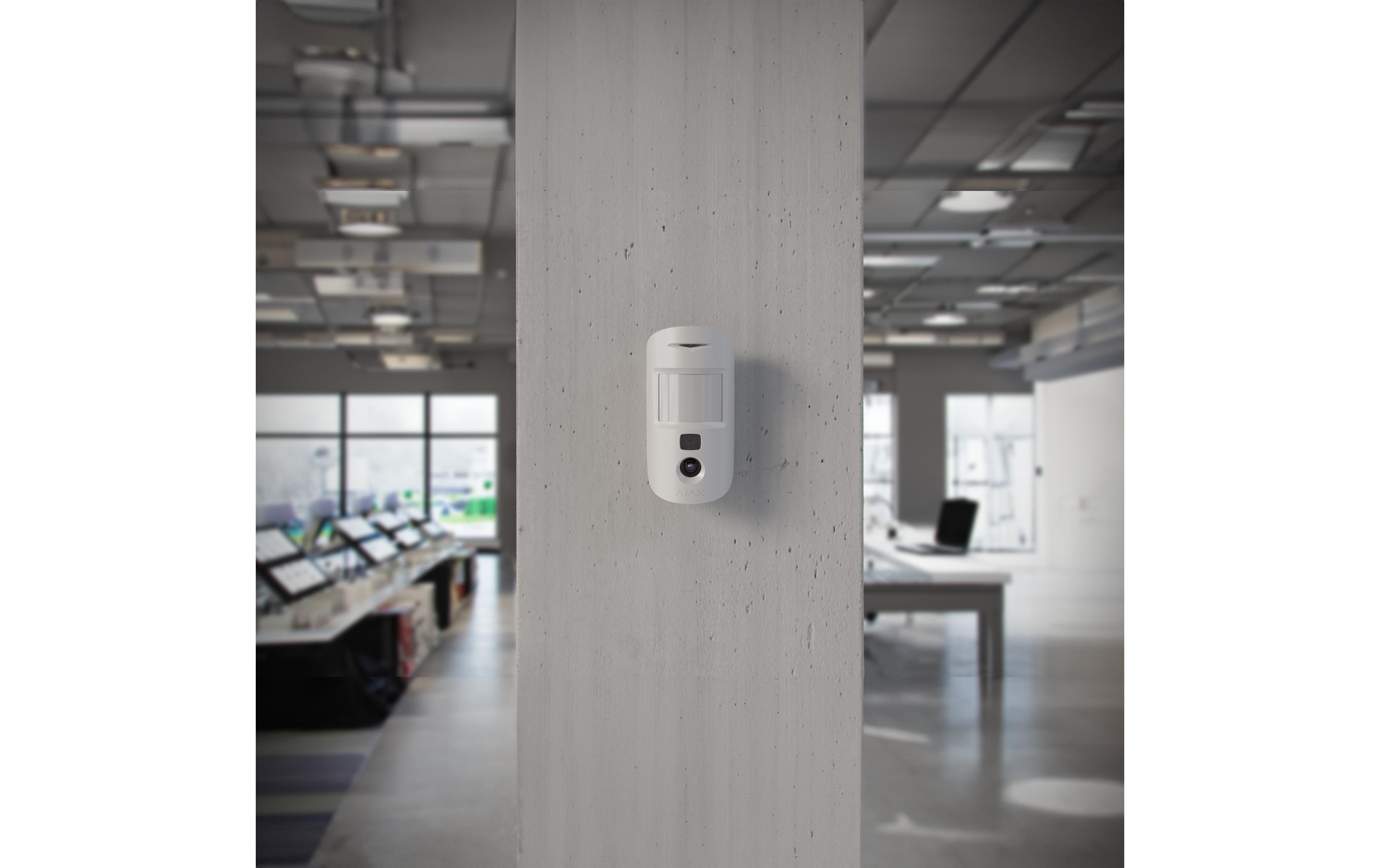Baseline MotionCam Jeweller Weiss<br>Kabelloser IR-Bewegungsmelder mit Funktion «Foto nach Alarm»