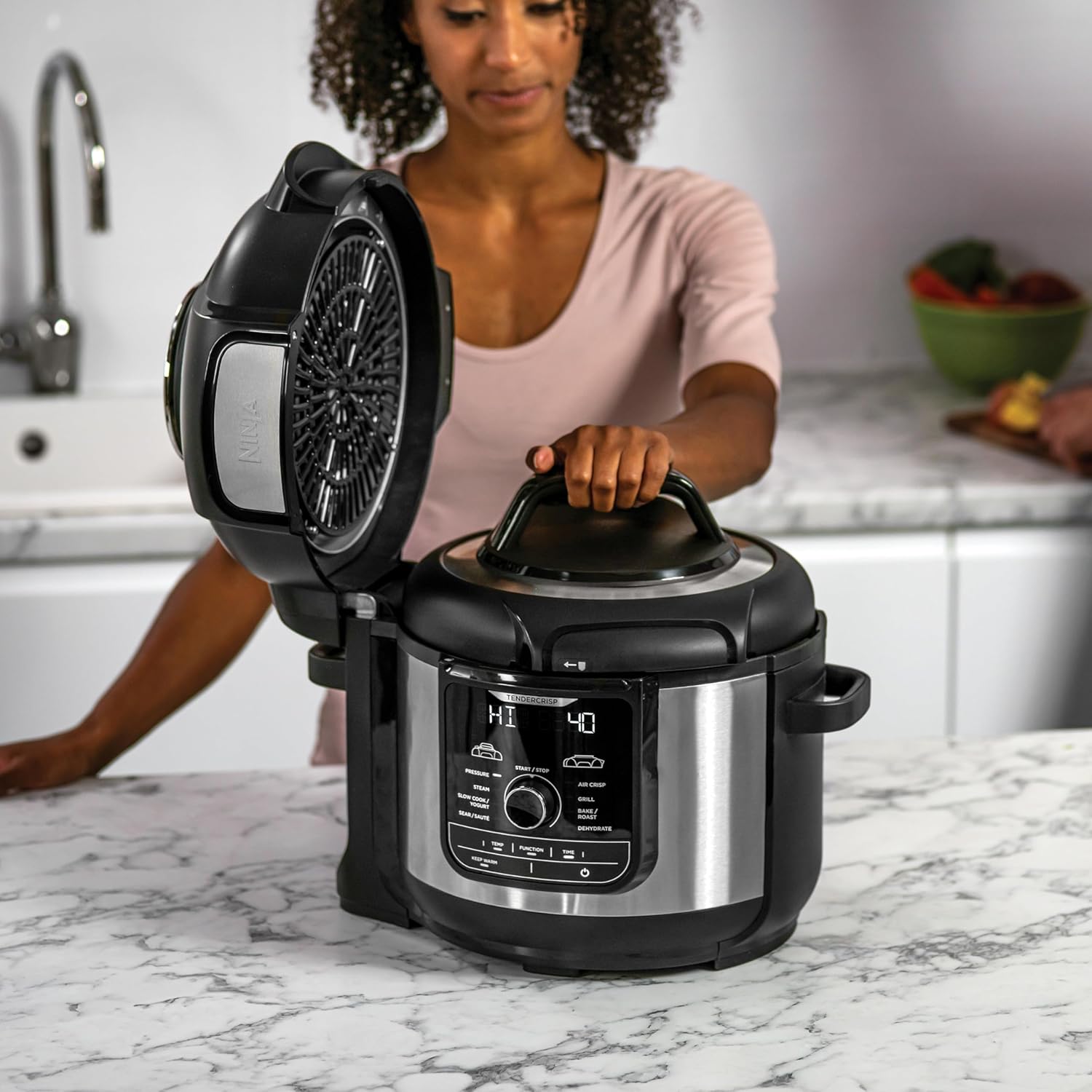 Ninja Foodi MAX Multikocher, 7,5L, 9-in-1 Multicooker, Pressure Cooker Schnellkochen, Air fryer Heißluftfrittieren, Slow Cooker Langsamkochen, Grillen und mehr, gebürsteter Stahl & Schwarz, OP500EU