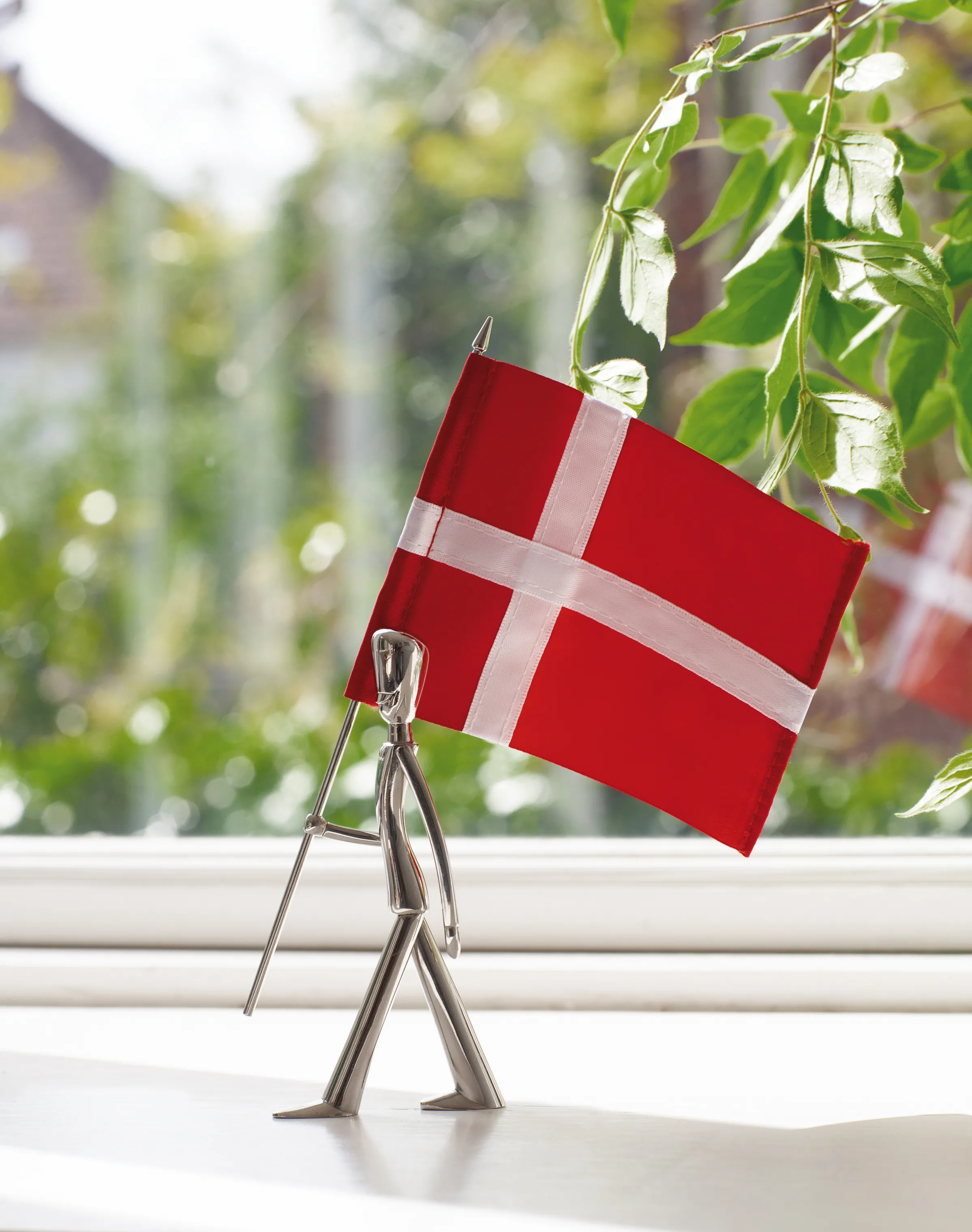 Kay Bojesen ApS Kongelig Fanebærer