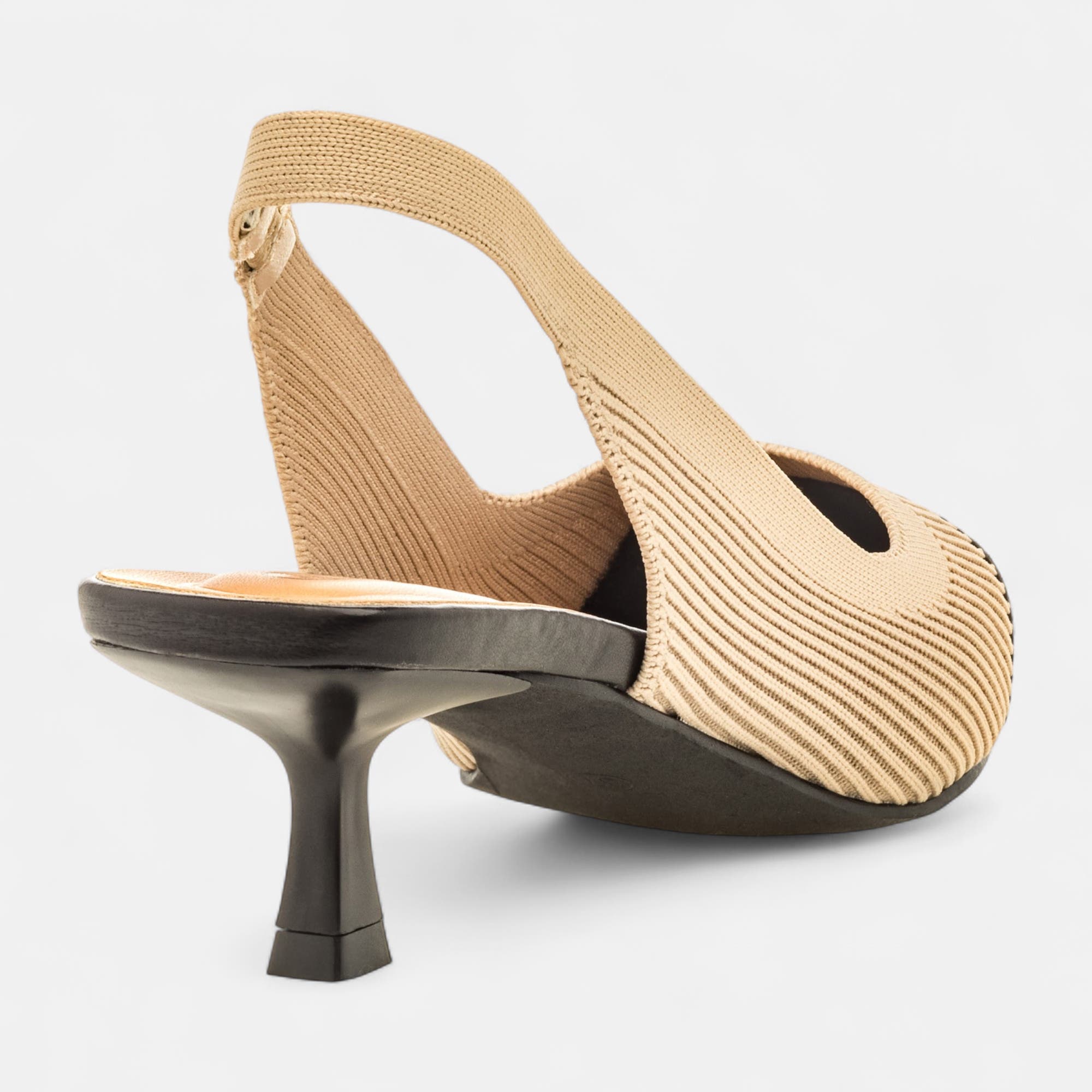 Escarpins avec bride arrière à talon Femme beige
