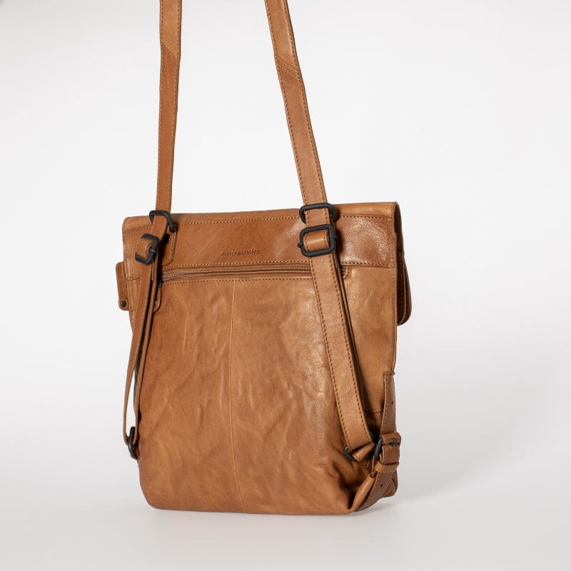 Aunts & Uncles Grandma's Luxury Club Backpack / Shoulderbag Mrs. Mince Pie Caramel