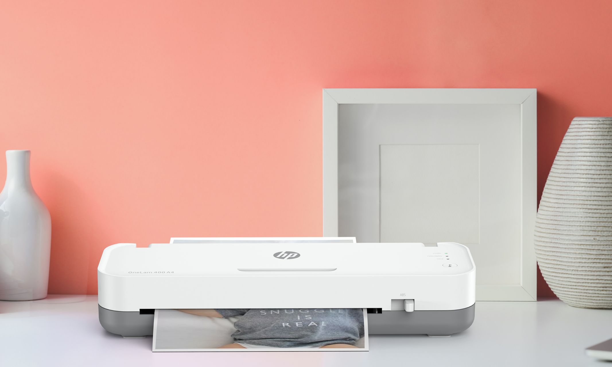 HP 4 in 1 Laminiergerät ONELam400 A4 mit Schneidelineal und Eckenrunder 15Folien