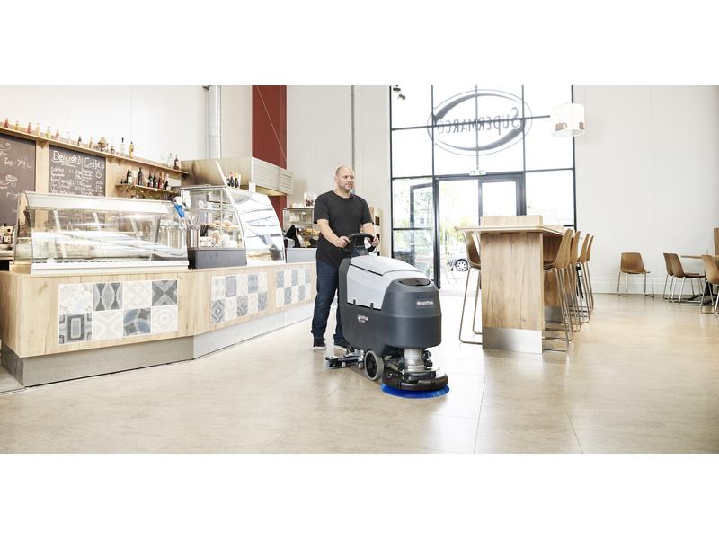 Nilfisk Akku-Scheuersaugmaschine SC401 43 BD Akku-Scheuersaugmaschine mit OneTouch System