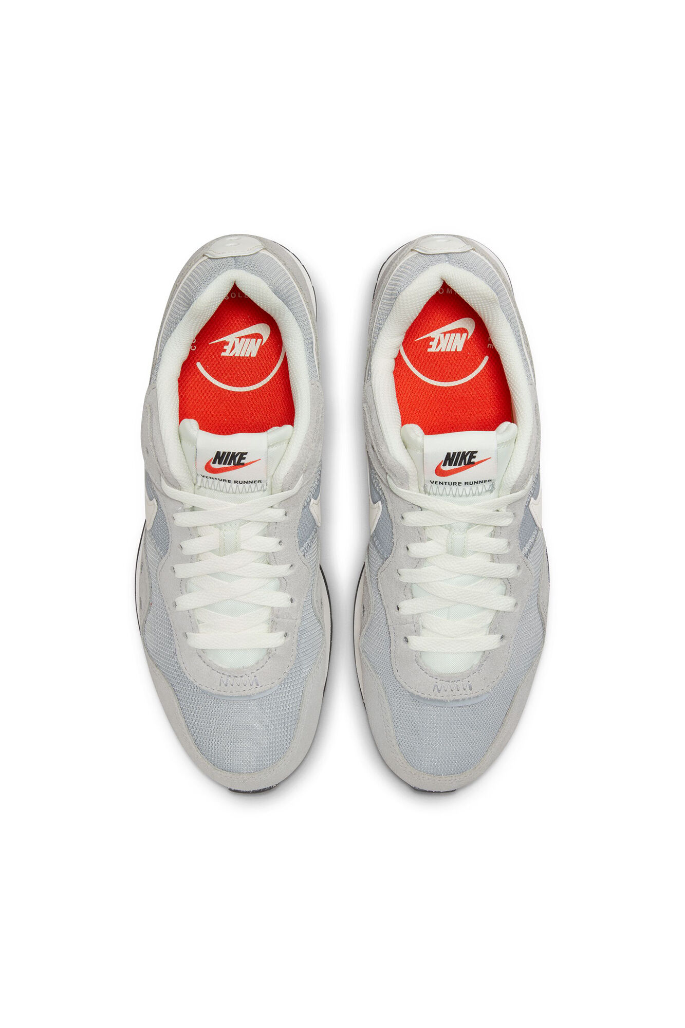 Tênis Nike Venture Runner
