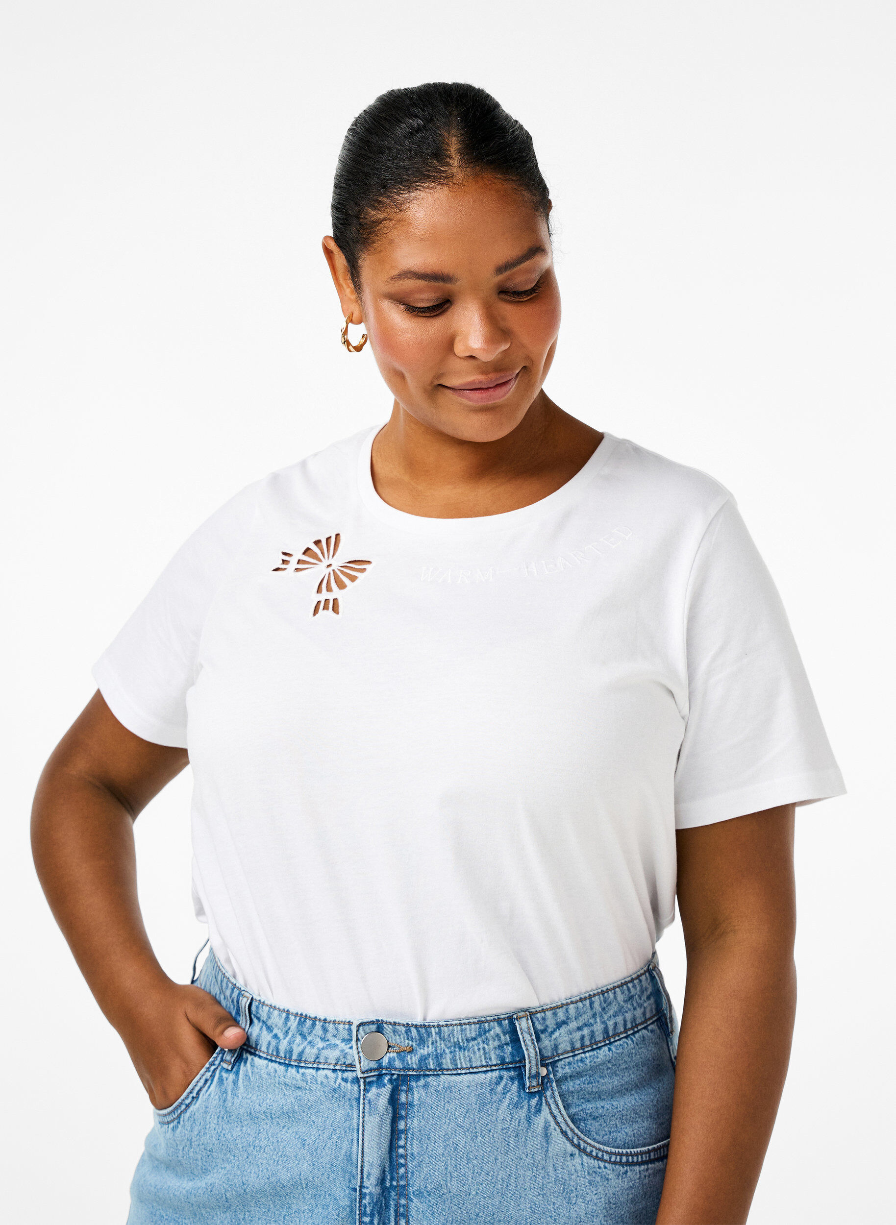 T-shirt i økologisk bomuld med sløjfedetalje