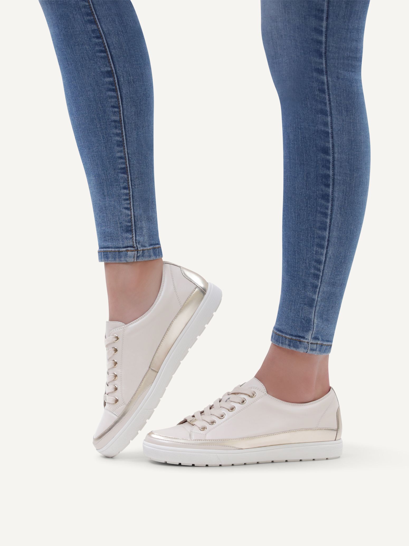 Sneaker