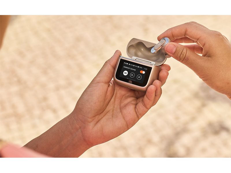 JBL True Wireless In-Ear-Kopfhörer Tour Pro 3 Beige Kabellose Noise-Cancelling-Ohrhörer mit Smart Charging Case
