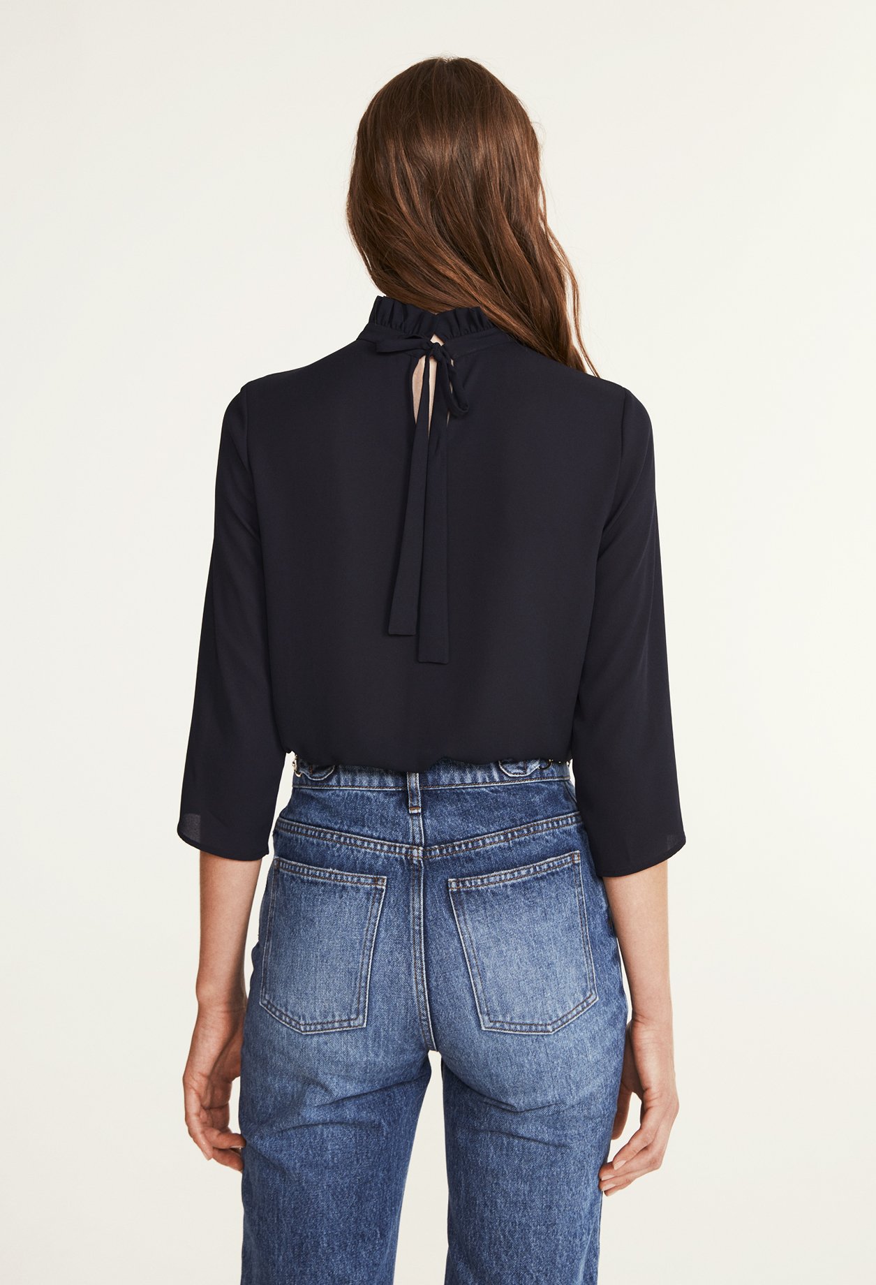 Blouse &agrave; col victorien
