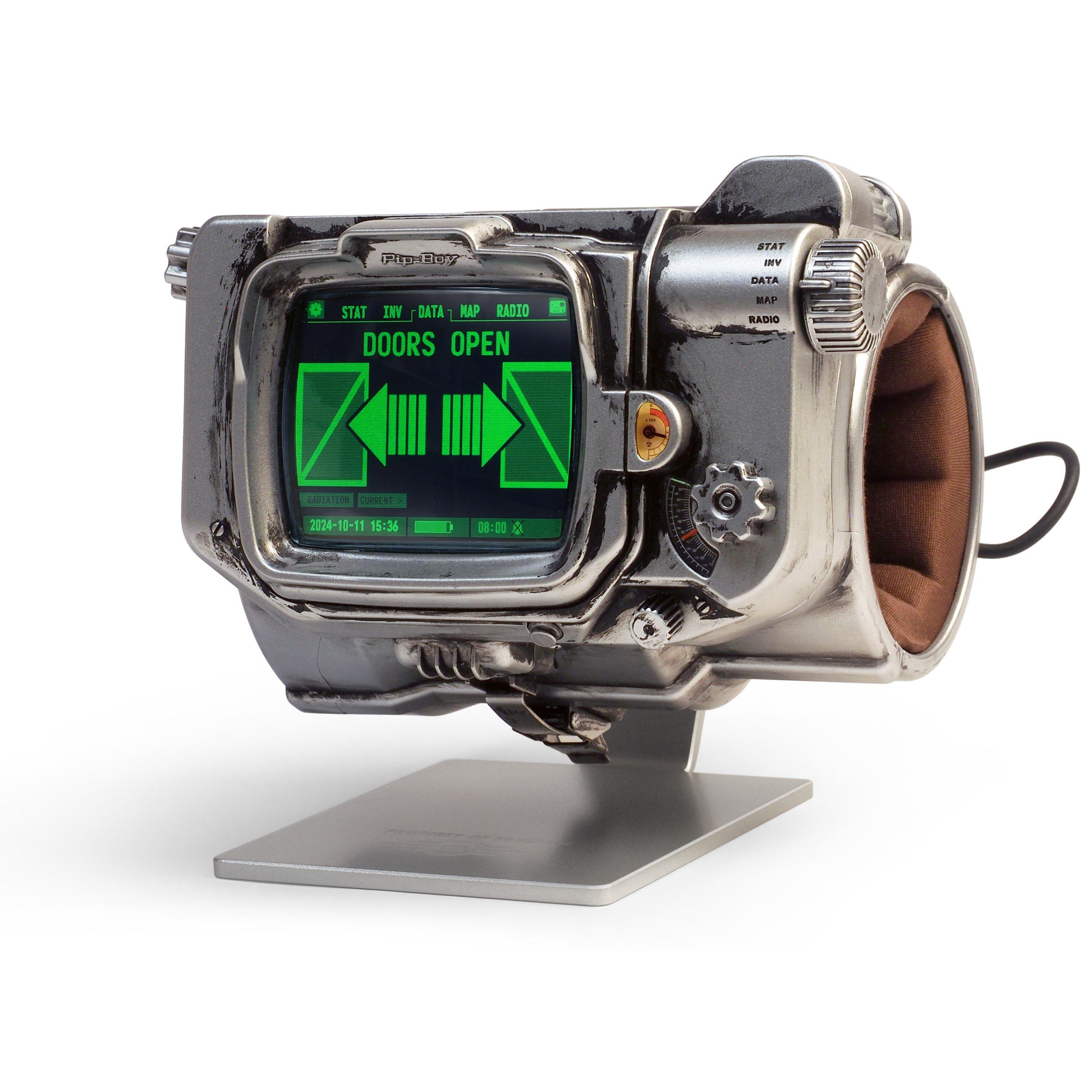 Fallout GAME Pip Boy 3000 Mk V Die Cast Replica