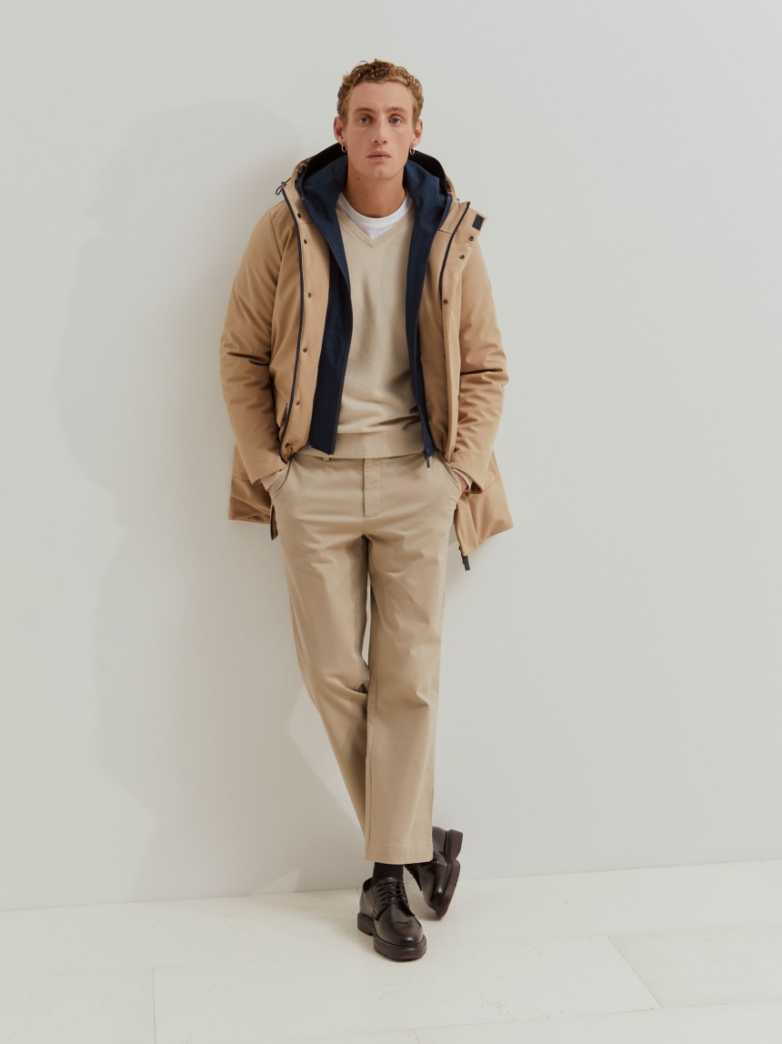 Parka com capuz e encaixe interior amovível